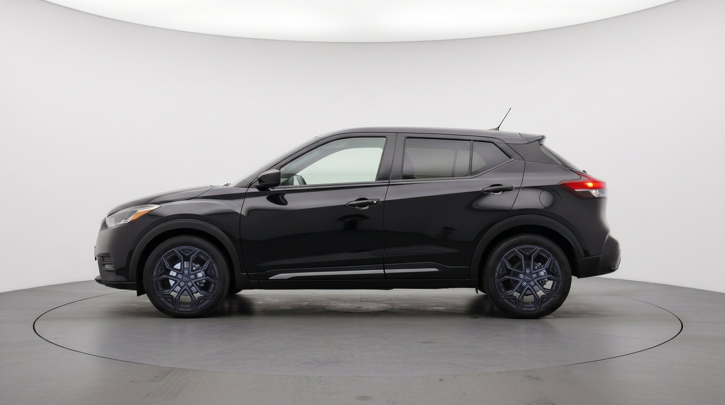 Thumbnail: 2026 Nissan Kicks - 5