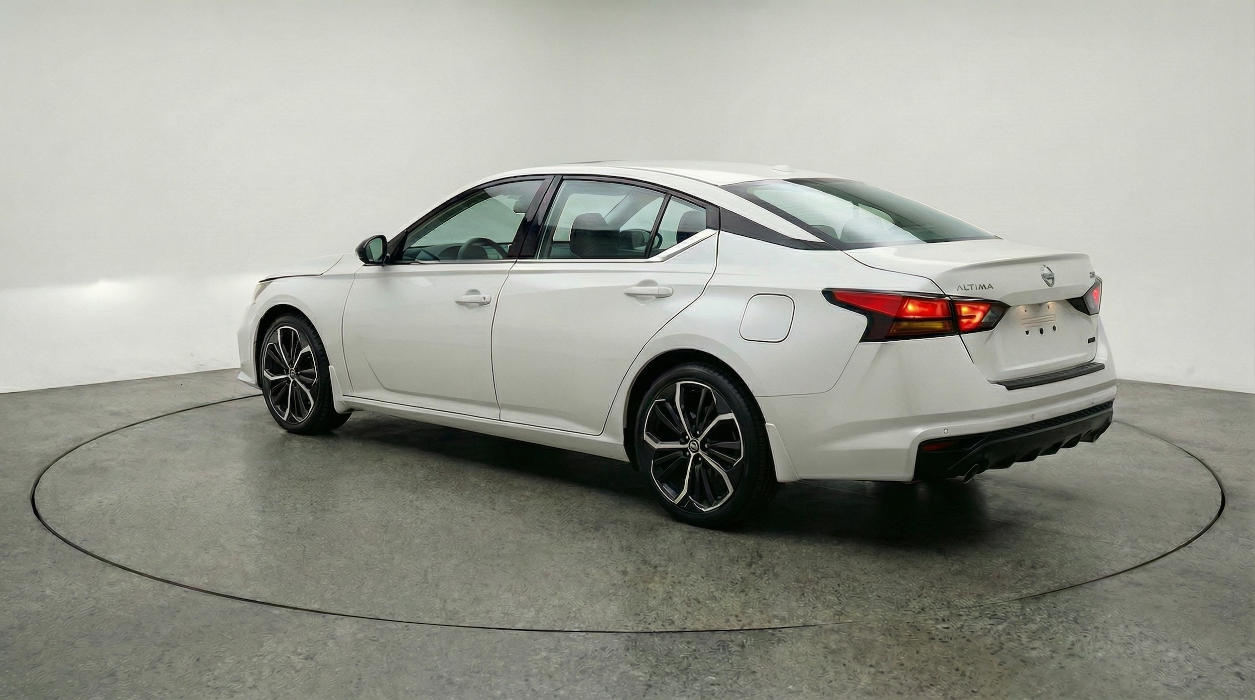 Thumbnail: 2025 Nissan Altima - 5