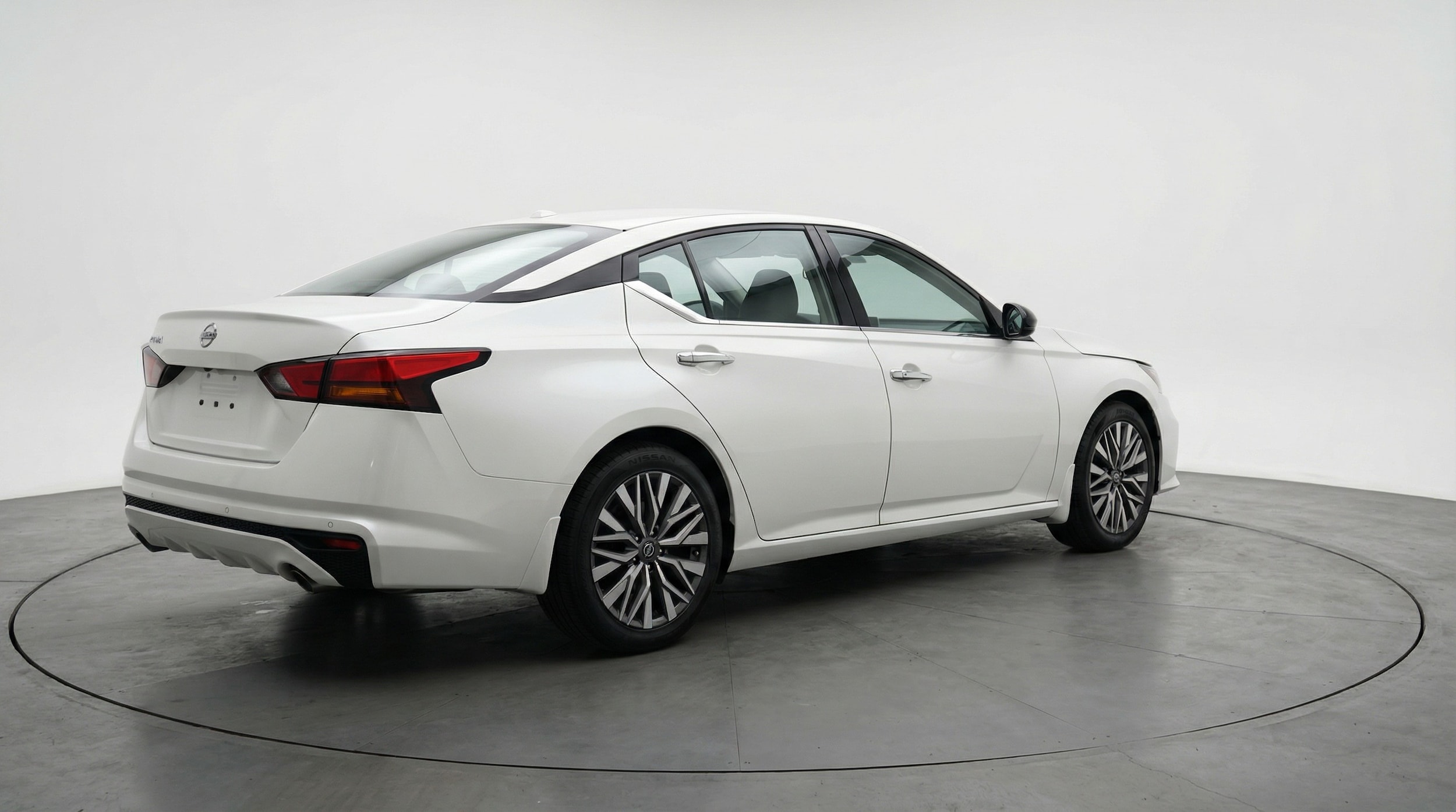 Thumbnail: 2025 Nissan Altima - 7