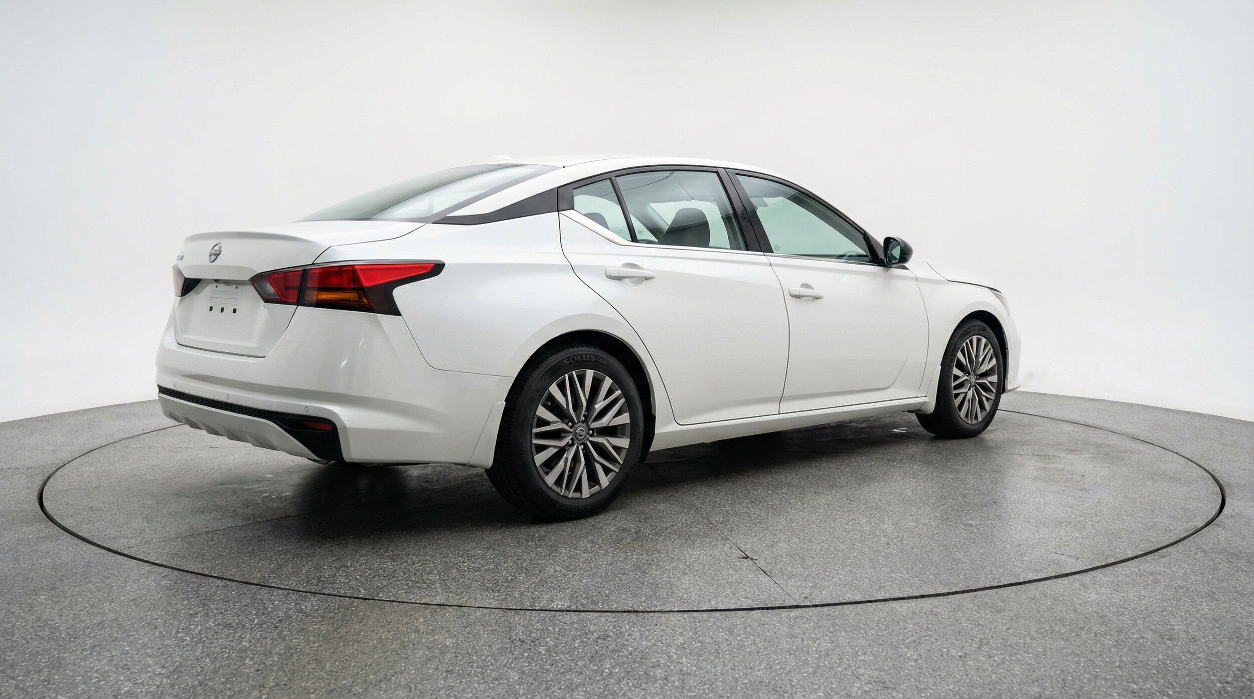 Thumbnail: 2025 Nissan Altima - 9