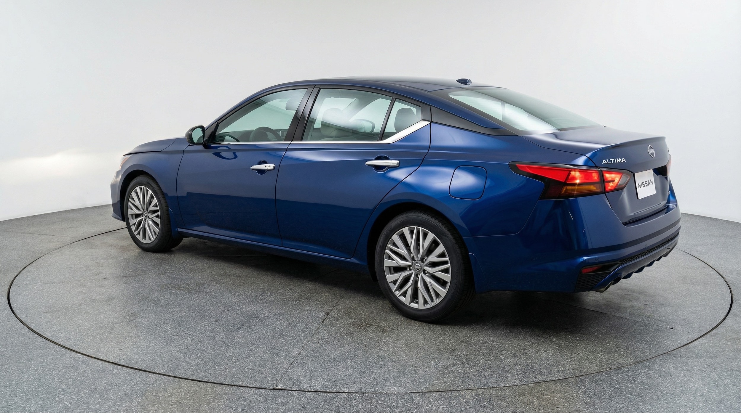 Thumbnail: 2025 Nissan Altima - 5