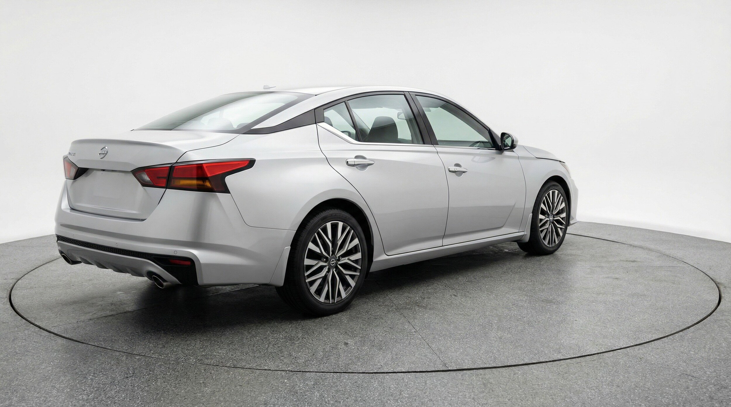 Thumbnail: 2025 Nissan Altima - 9