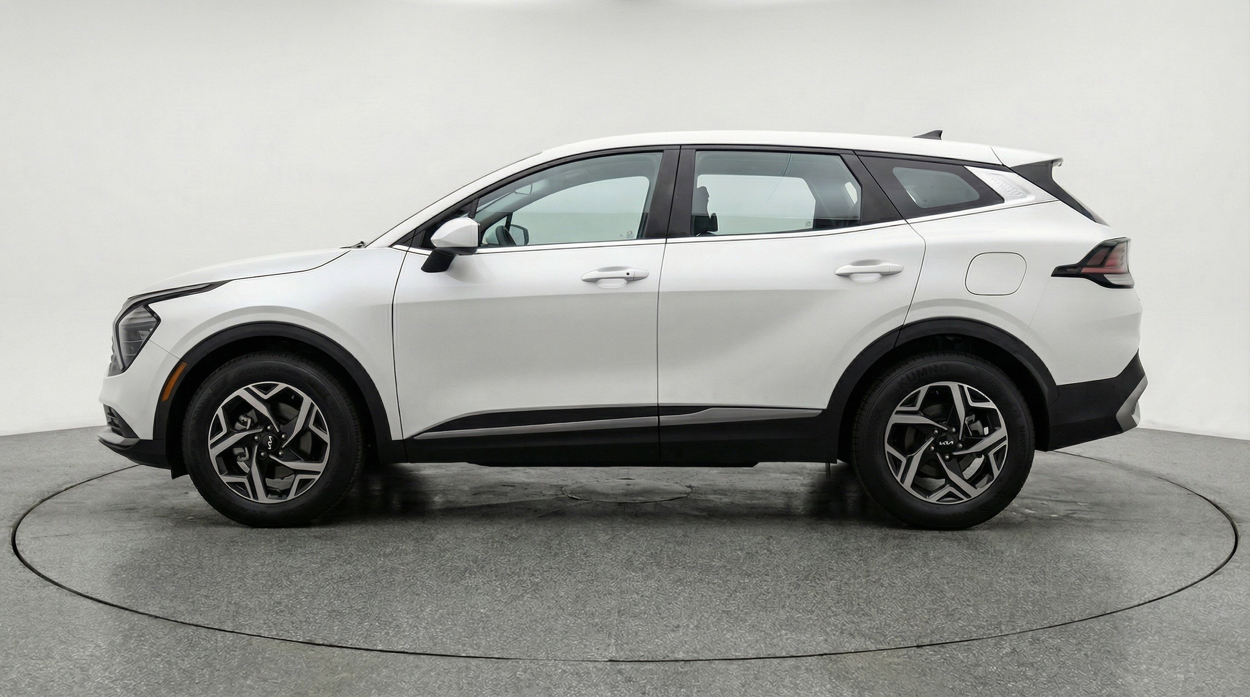 Thumbnail: 2025 Kia Sportage - 5