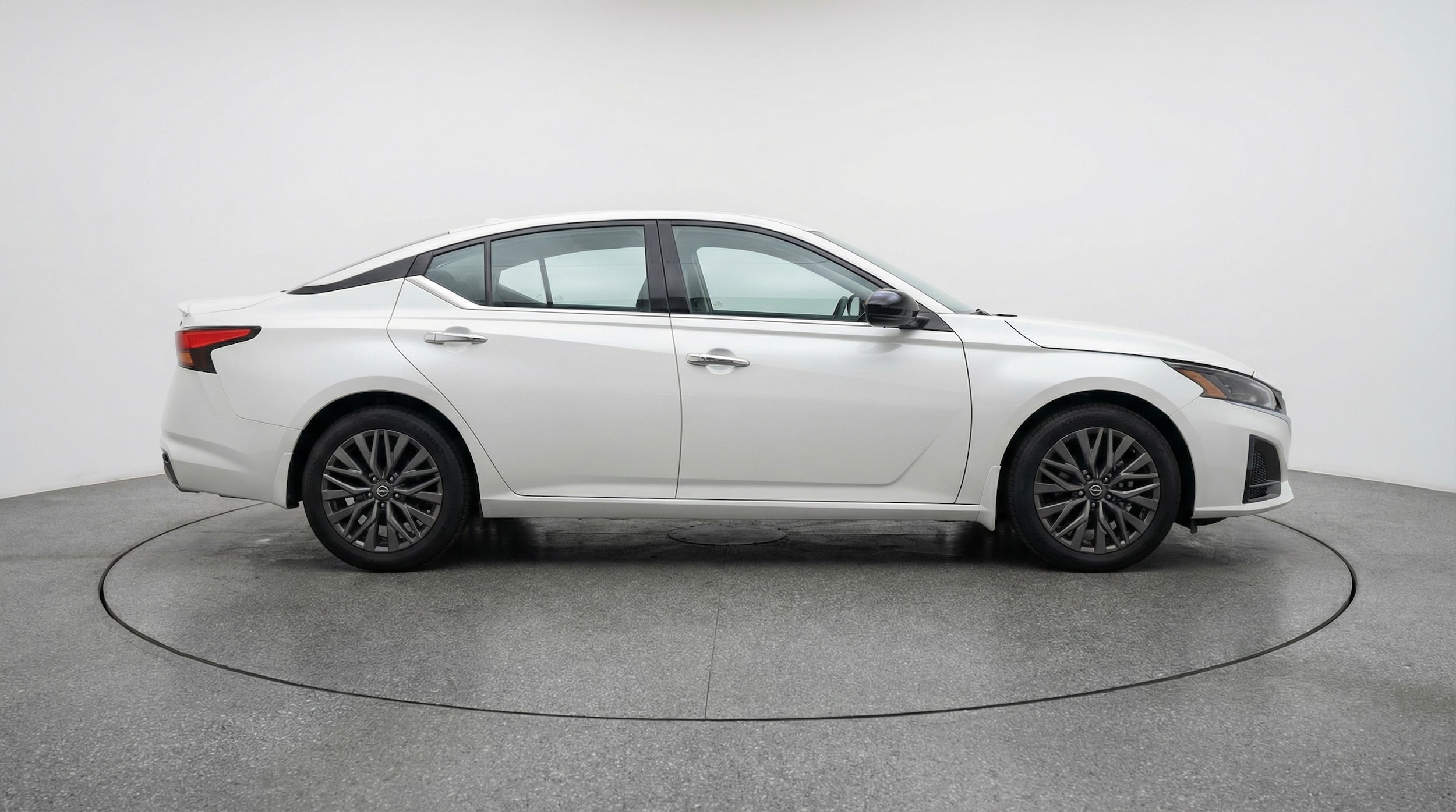 Thumbnail: 2025 Nissan Altima - 8