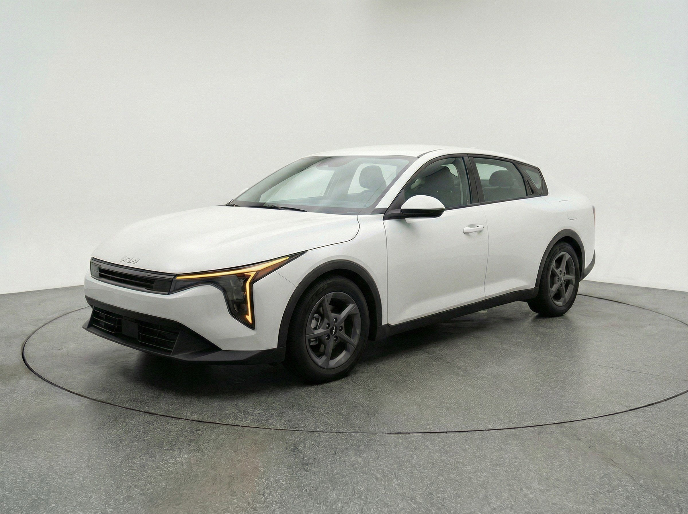 Thumbnail: 2025 Kia K4 - 3