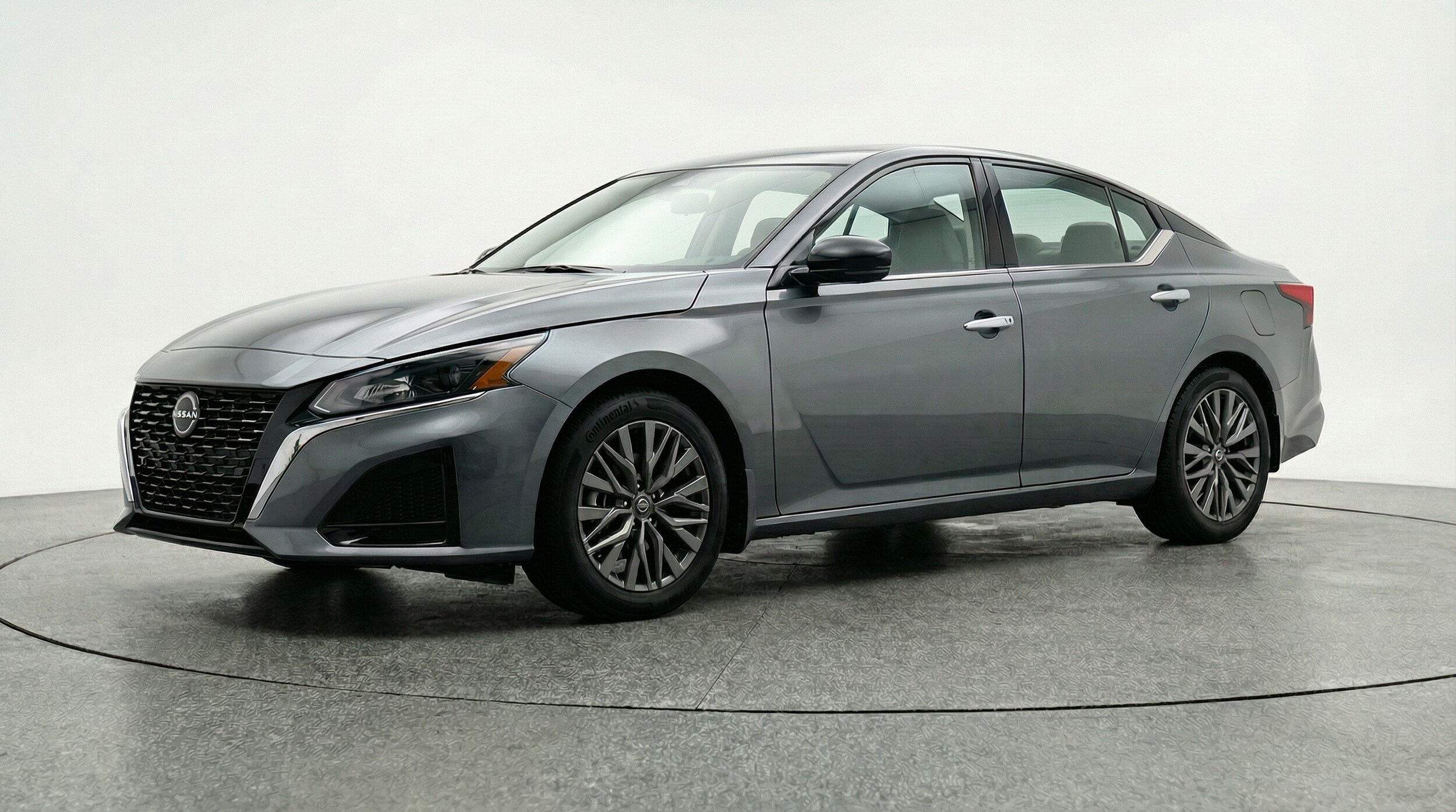 Thumbnail: 2025 Nissan Altima - 3