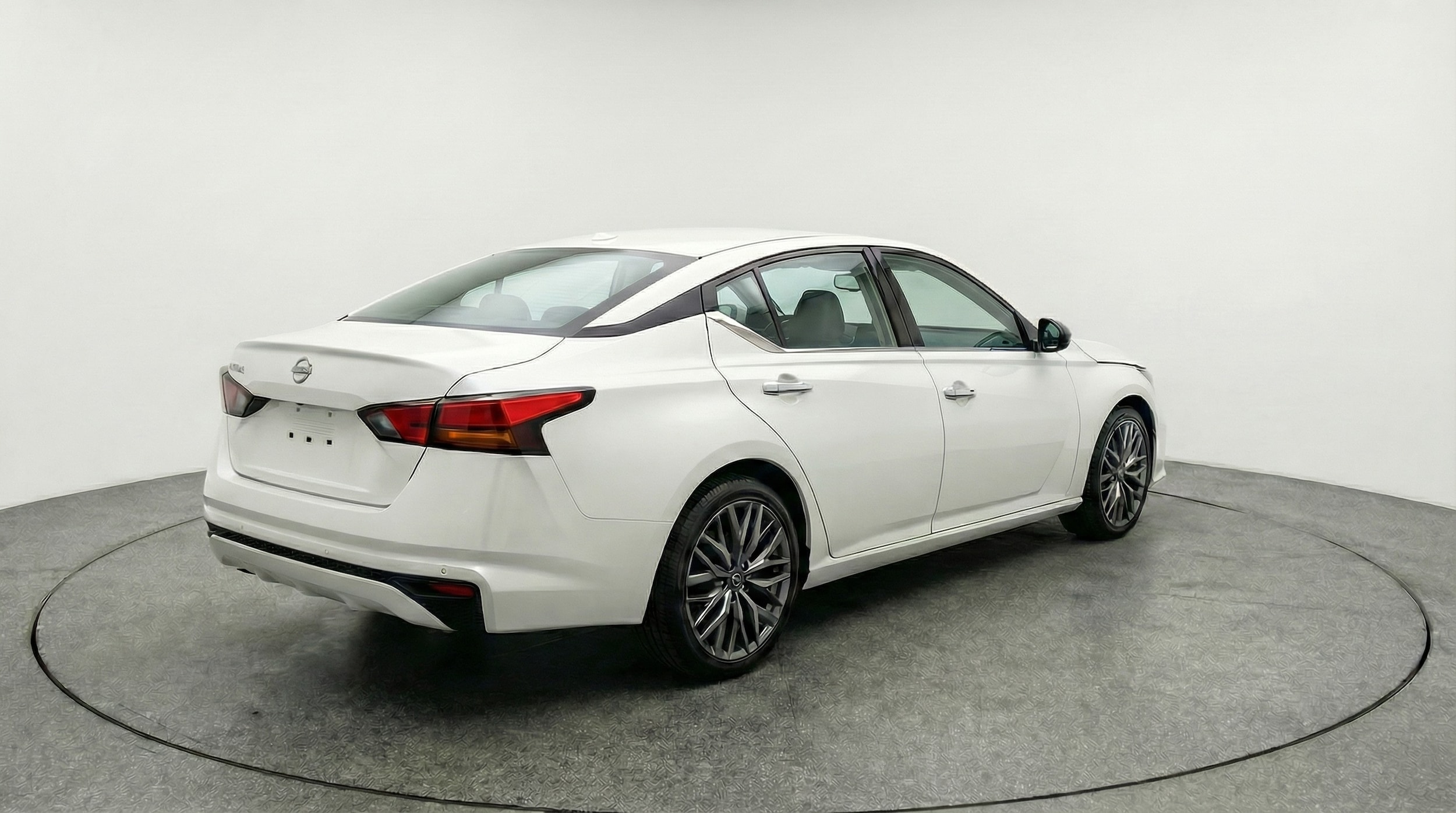 Thumbnail: 2025 Nissan Altima - 7