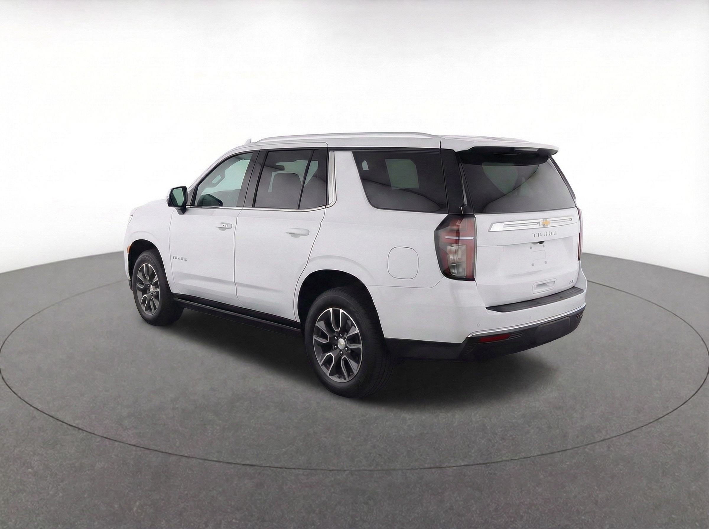 Thumbnail: 2023 Chevrolet Tahoe - 6