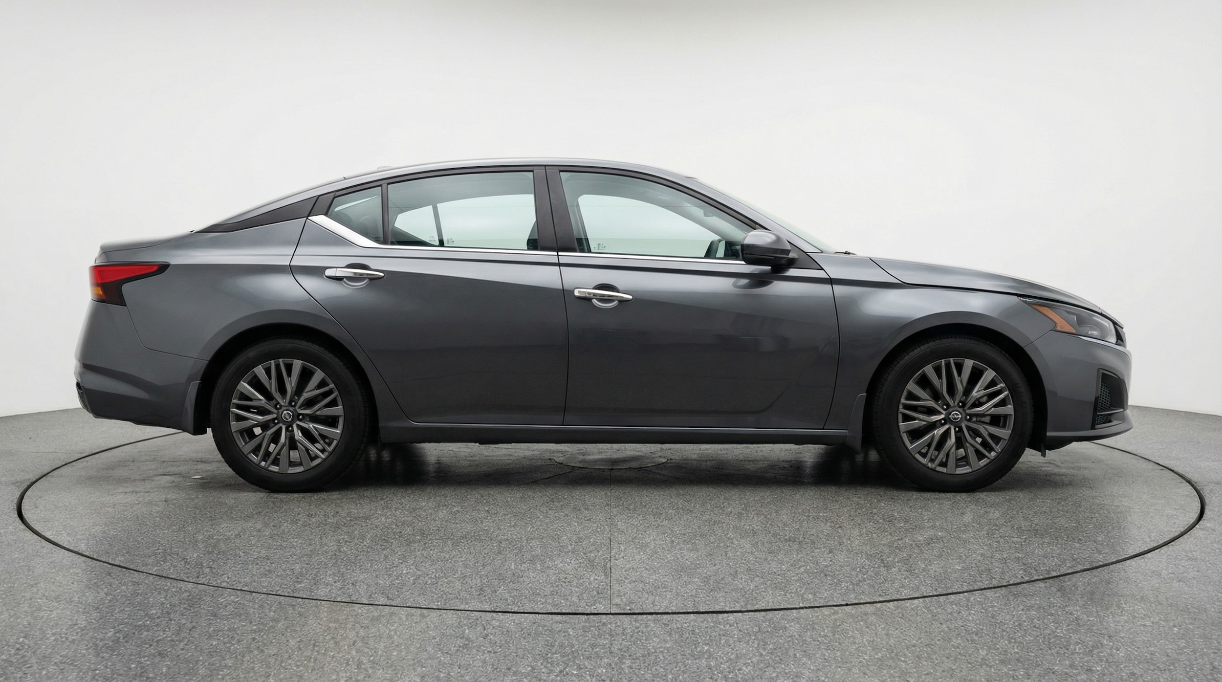 Thumbnail: 2025 Nissan Altima - 8