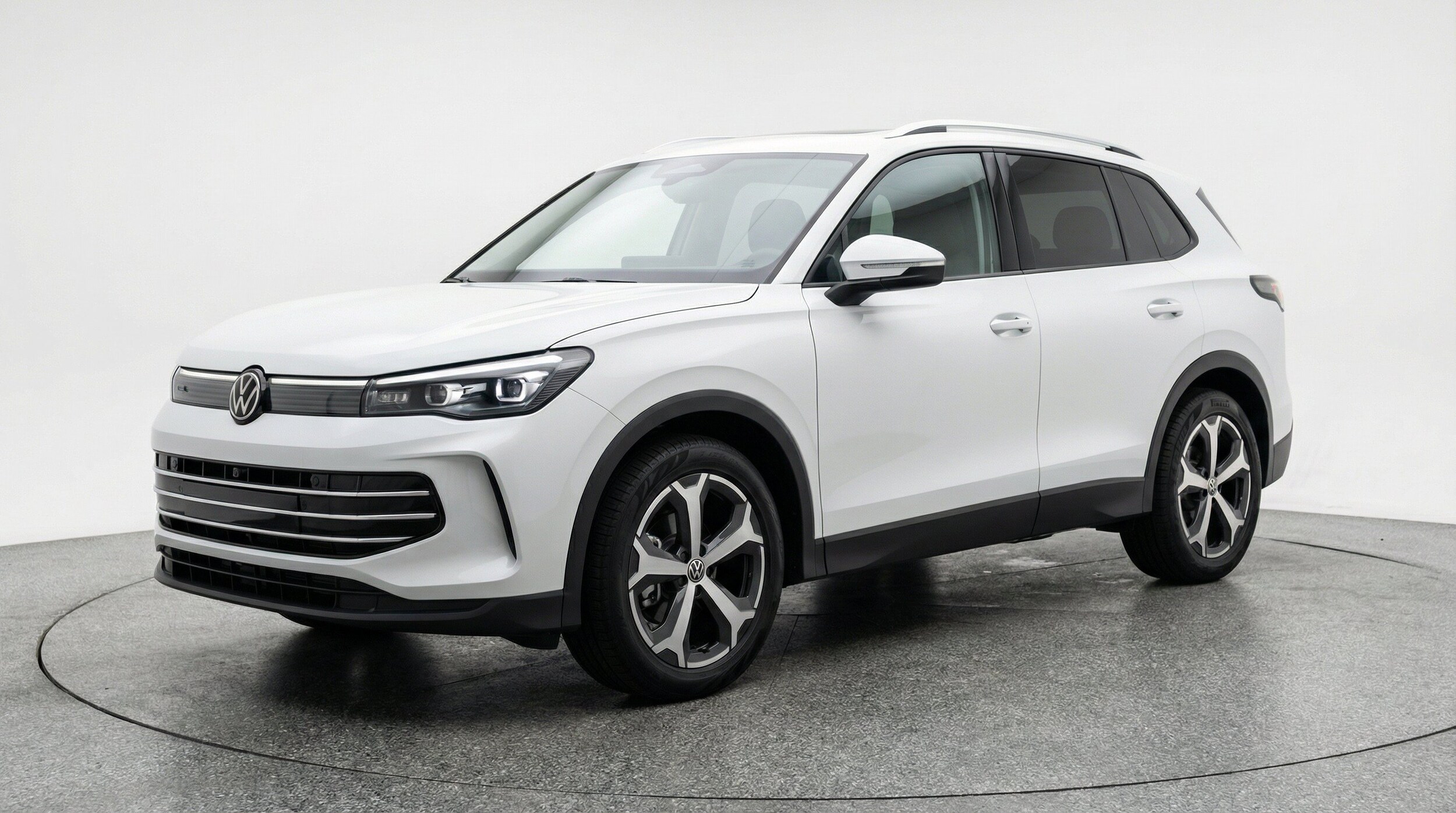 Thumbnail: 2026 Volkswagen Tiguan - 3