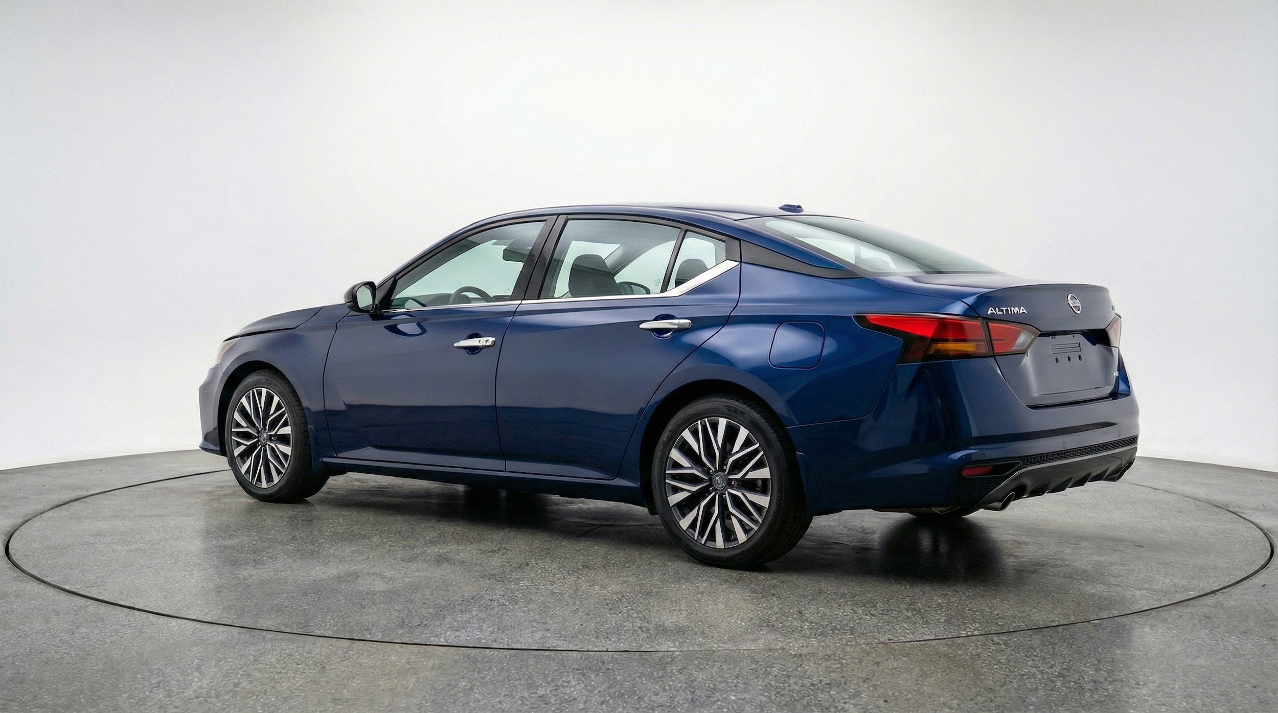 Thumbnail: 2025 Nissan Altima - 6