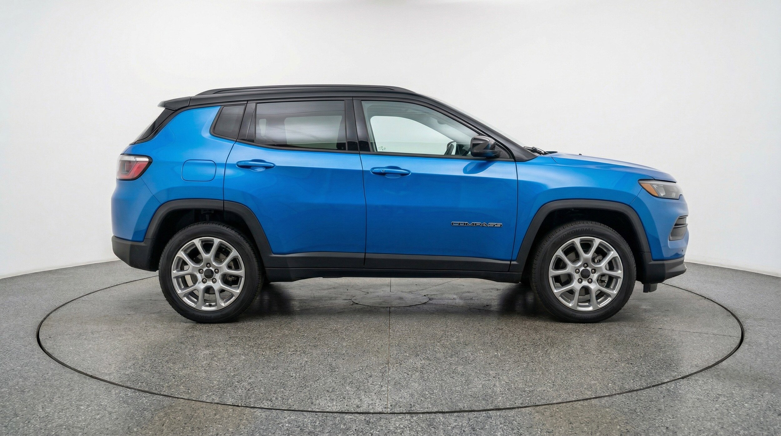 Thumbnail: 2025 Jeep Compass - 11