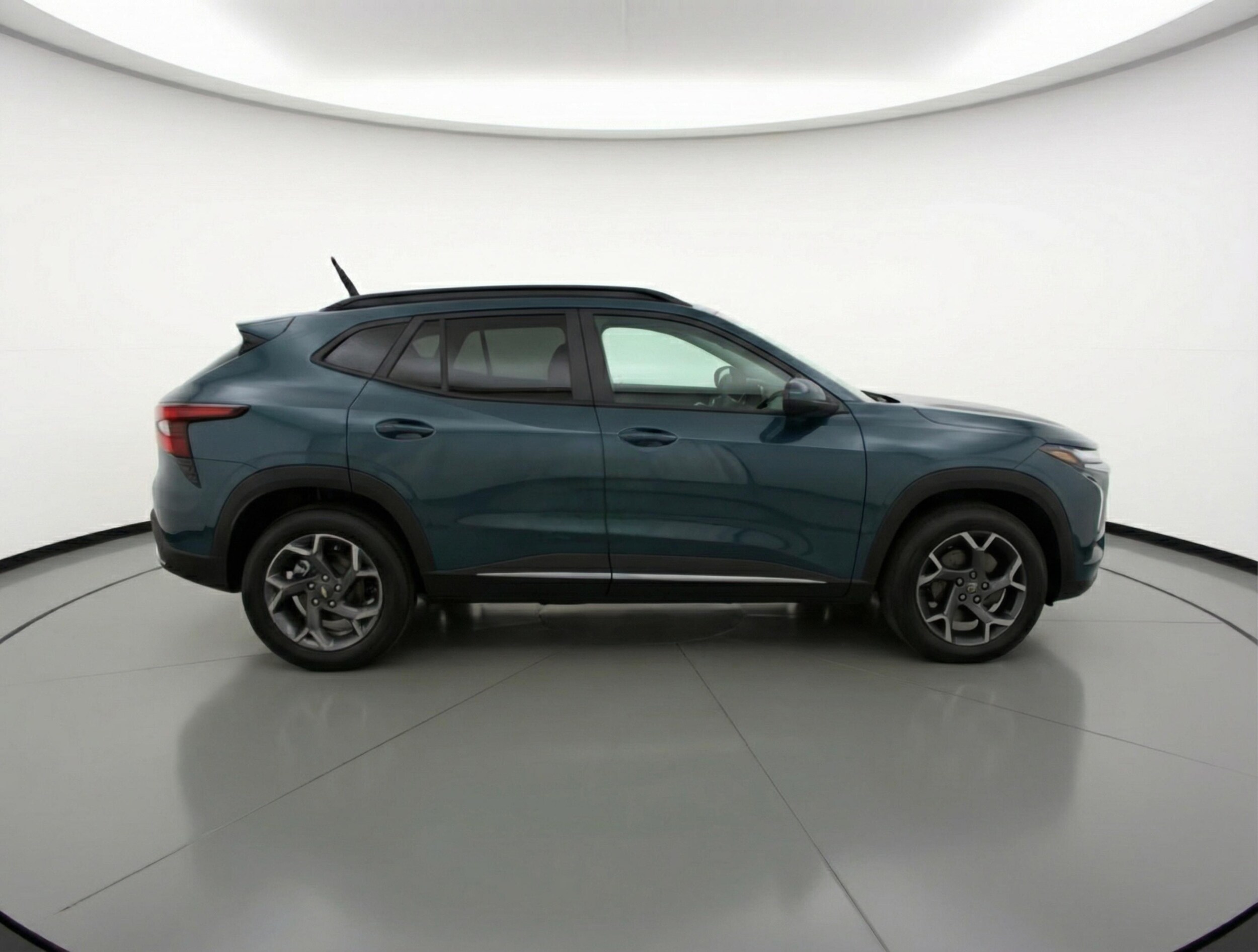 Thumbnail: 2025 Chevrolet Trax - 8