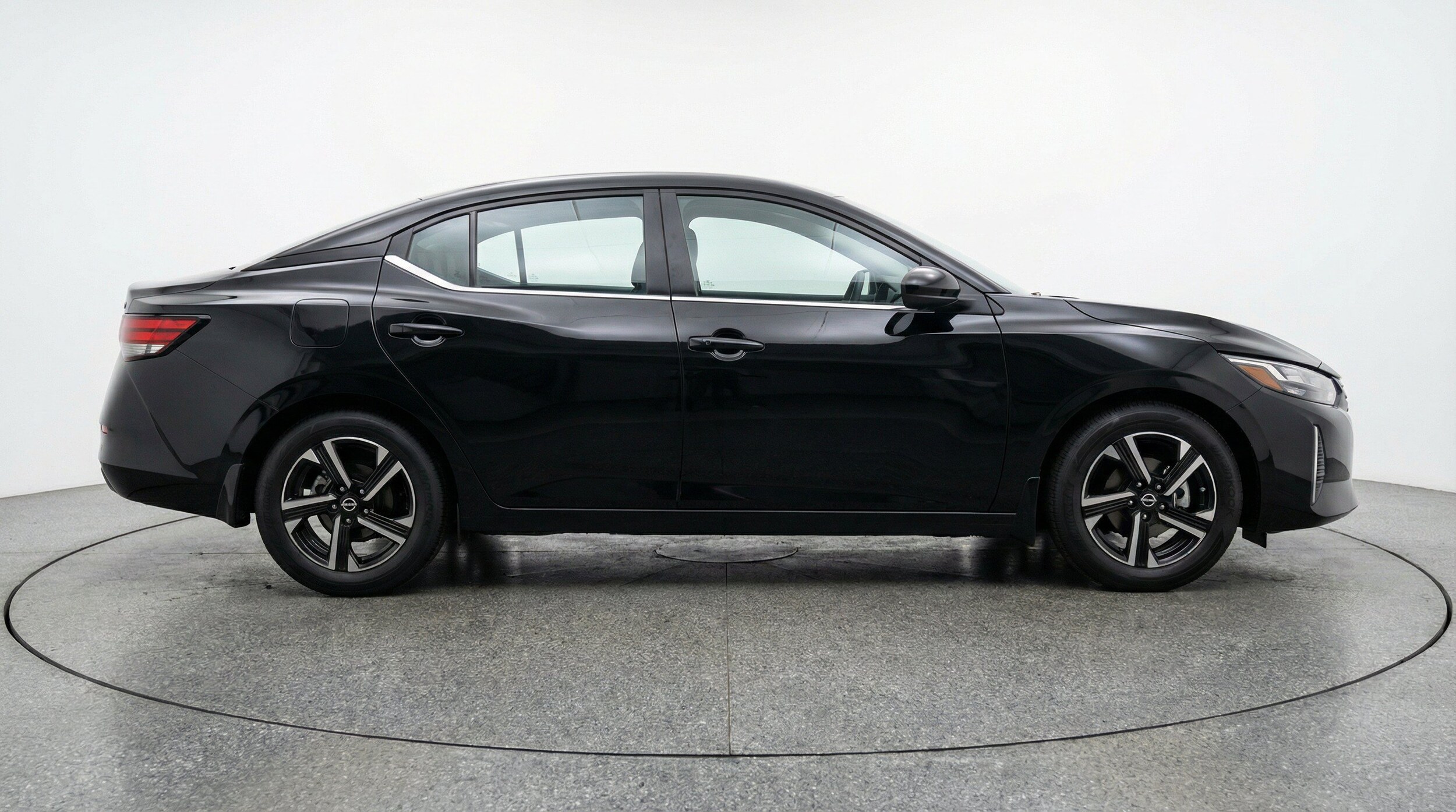 Thumbnail: 2025 Nissan Sentra - 11
