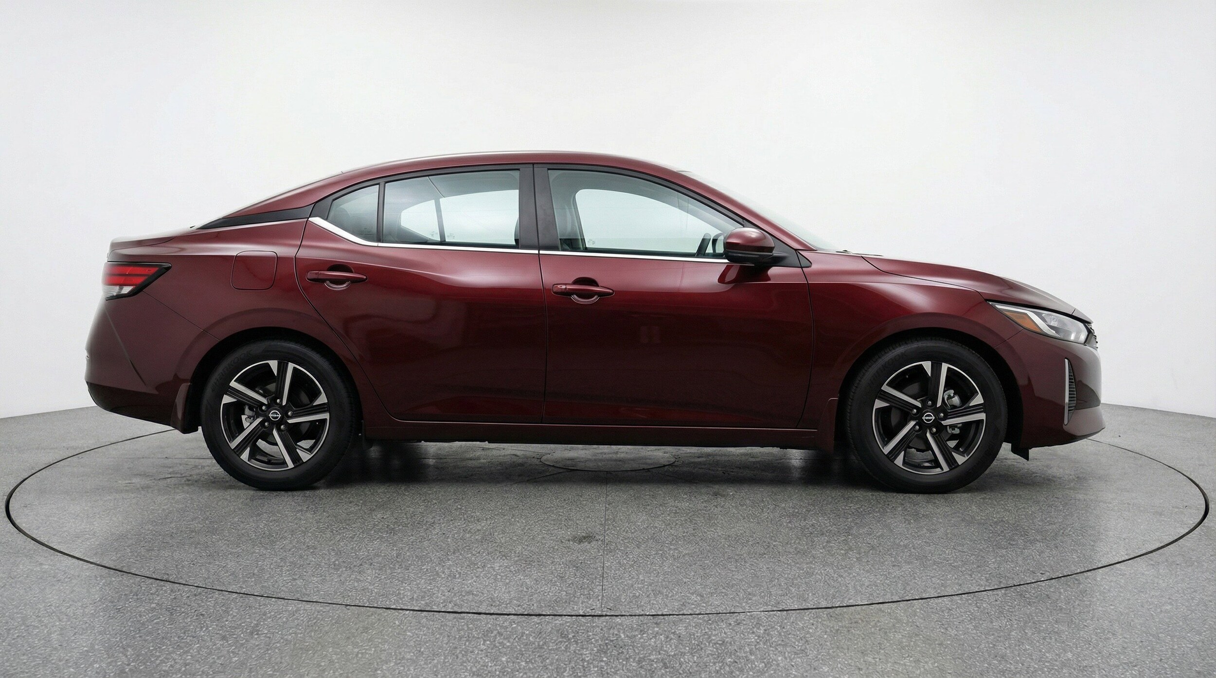 Thumbnail: 2025 Nissan Sentra - 11