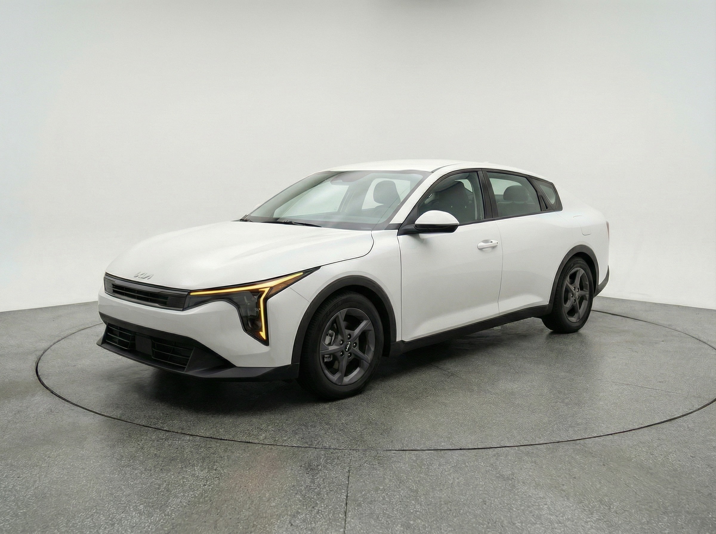 Thumbnail: 2025 Kia K4 - 3