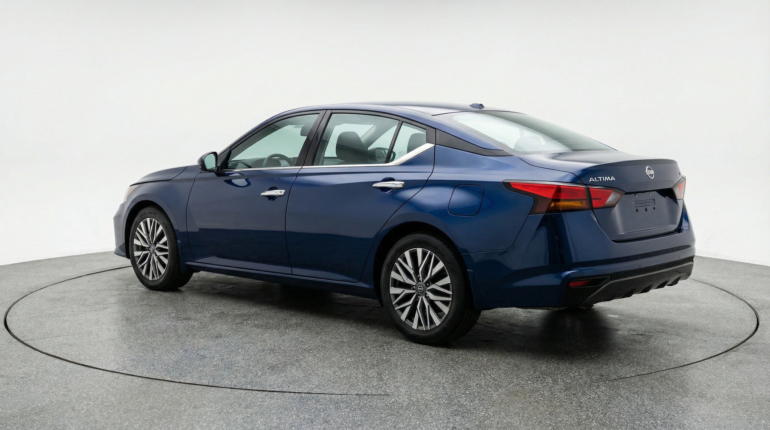 Thumbnail: 2025 Nissan Altima - 6