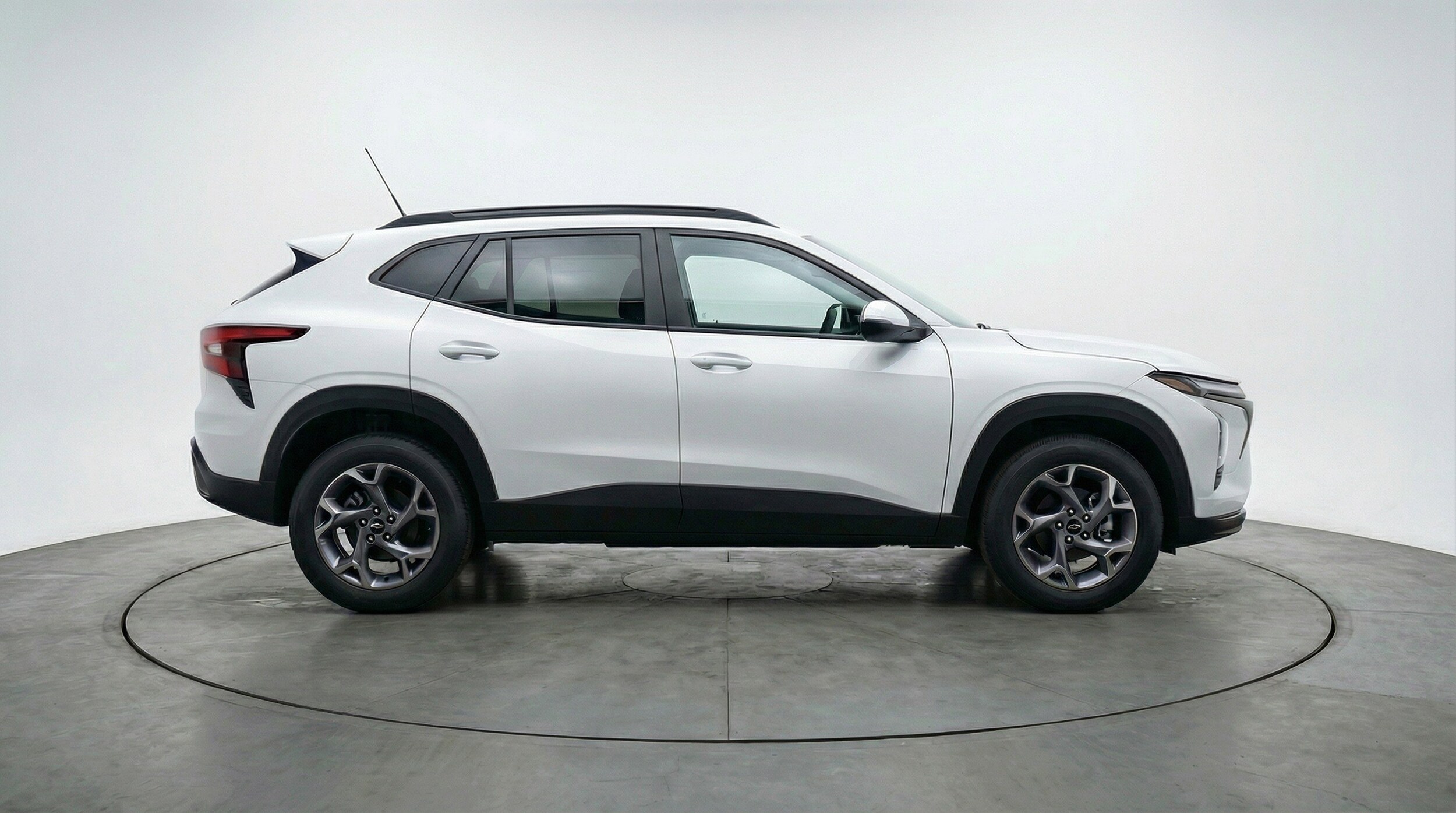 Thumbnail: 2025 Chevrolet Trax - 11