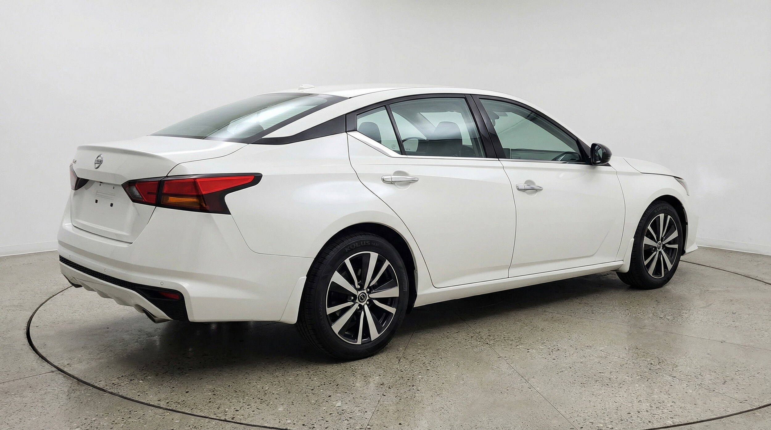 Thumbnail: 2025 Nissan Altima - 9