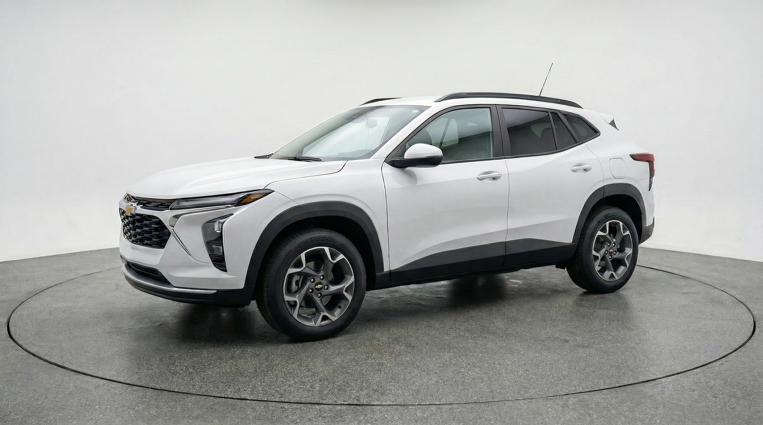 Thumbnail: 2025 Chevrolet Trax - 3