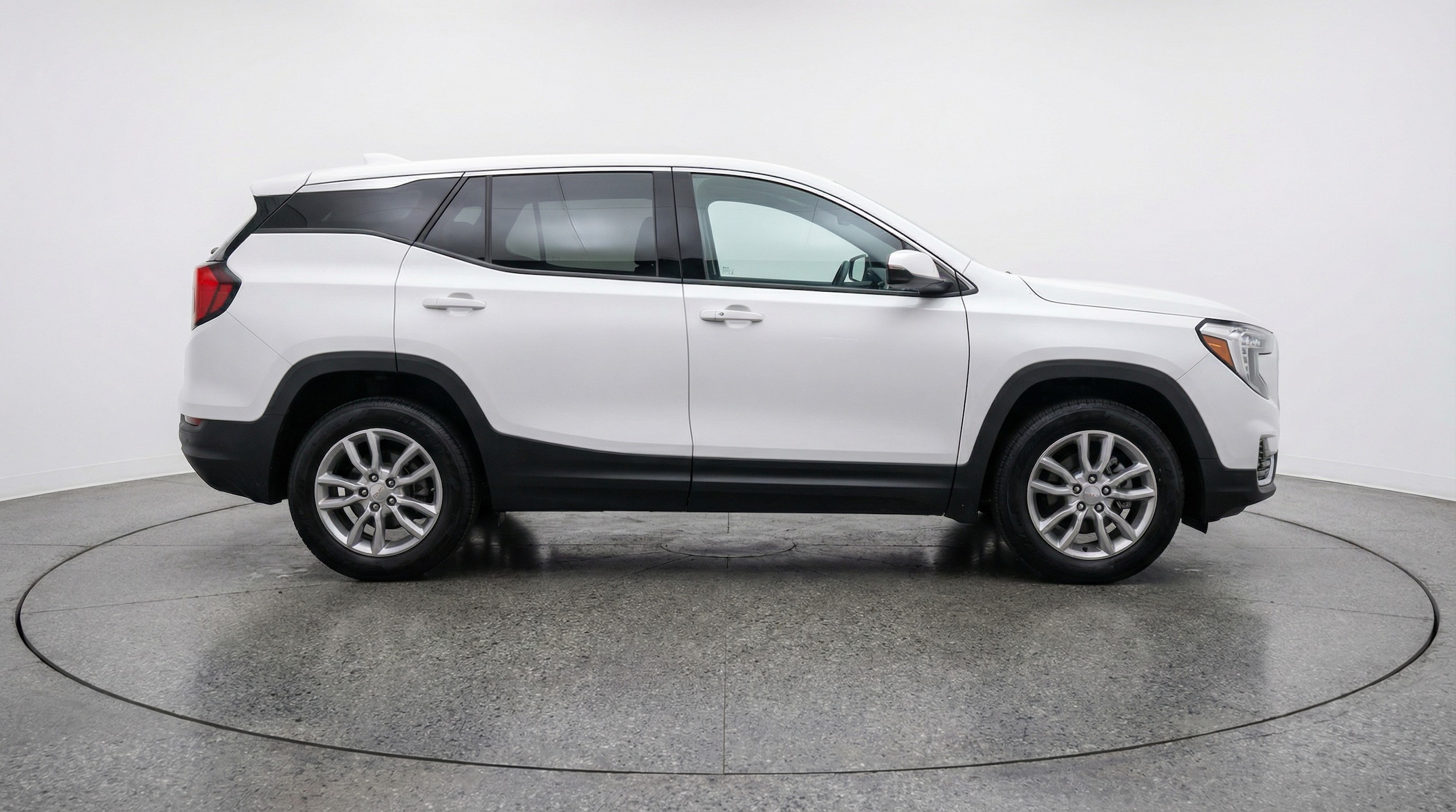 Thumbnail: 2024 GMC Terrain - 8