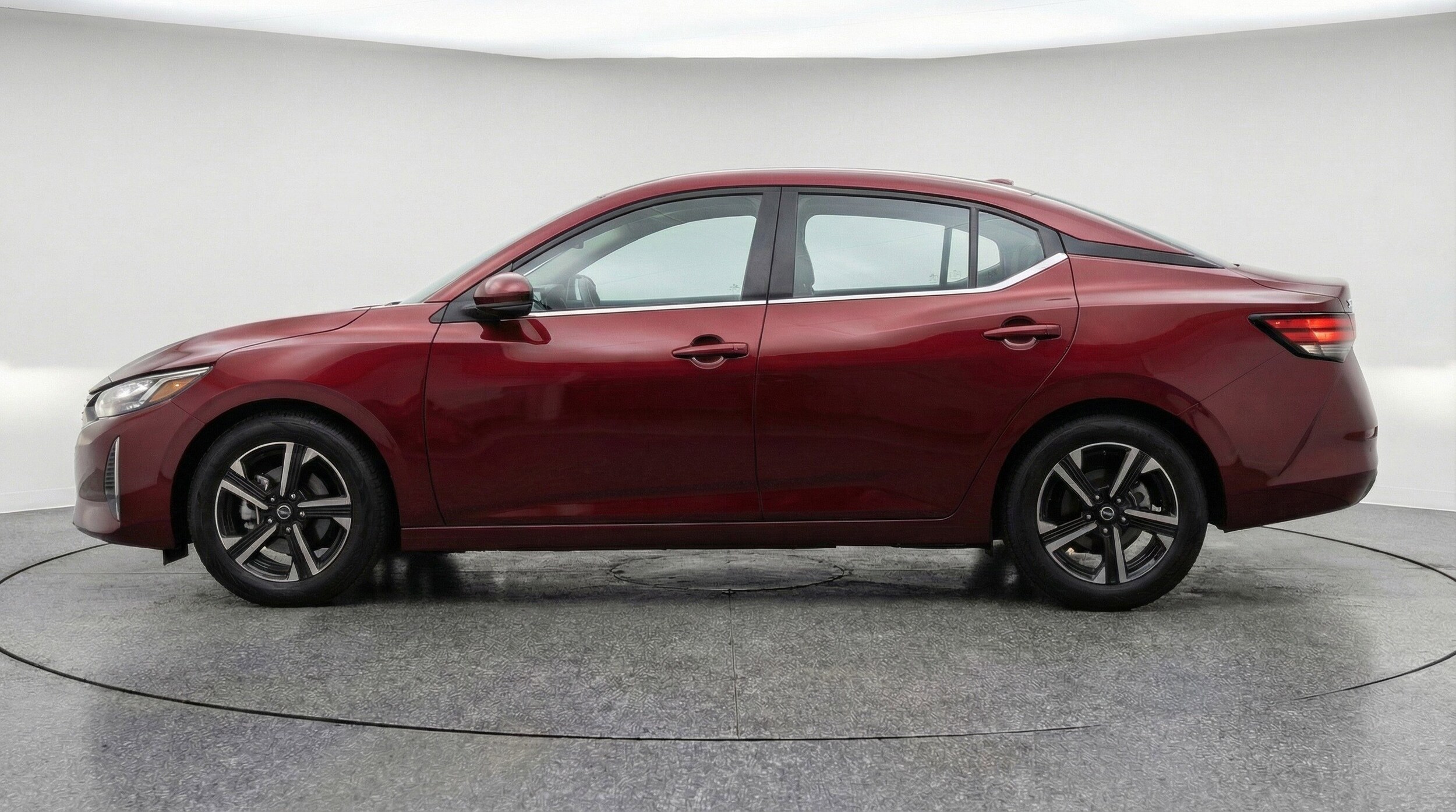 Thumbnail: 2025 Nissan Sentra - 5