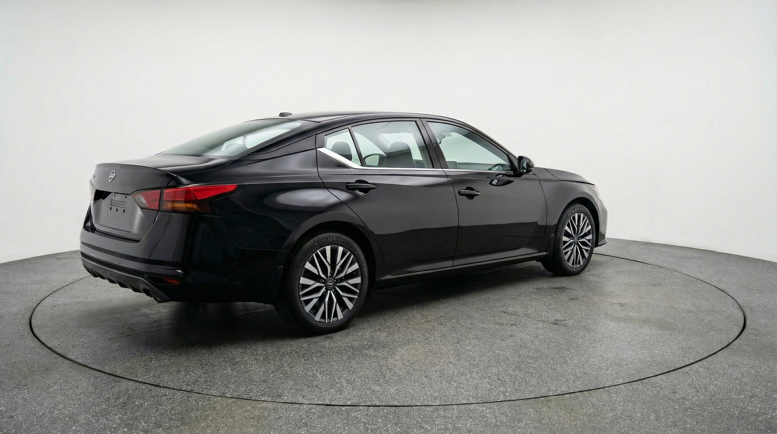 Thumbnail: 2025 Nissan Altima - 9