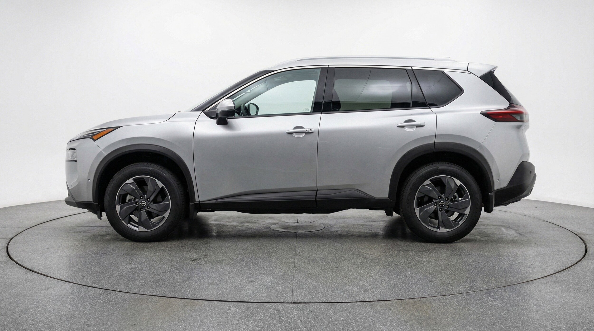 Thumbnail: 2025 Nissan Rogue - 5