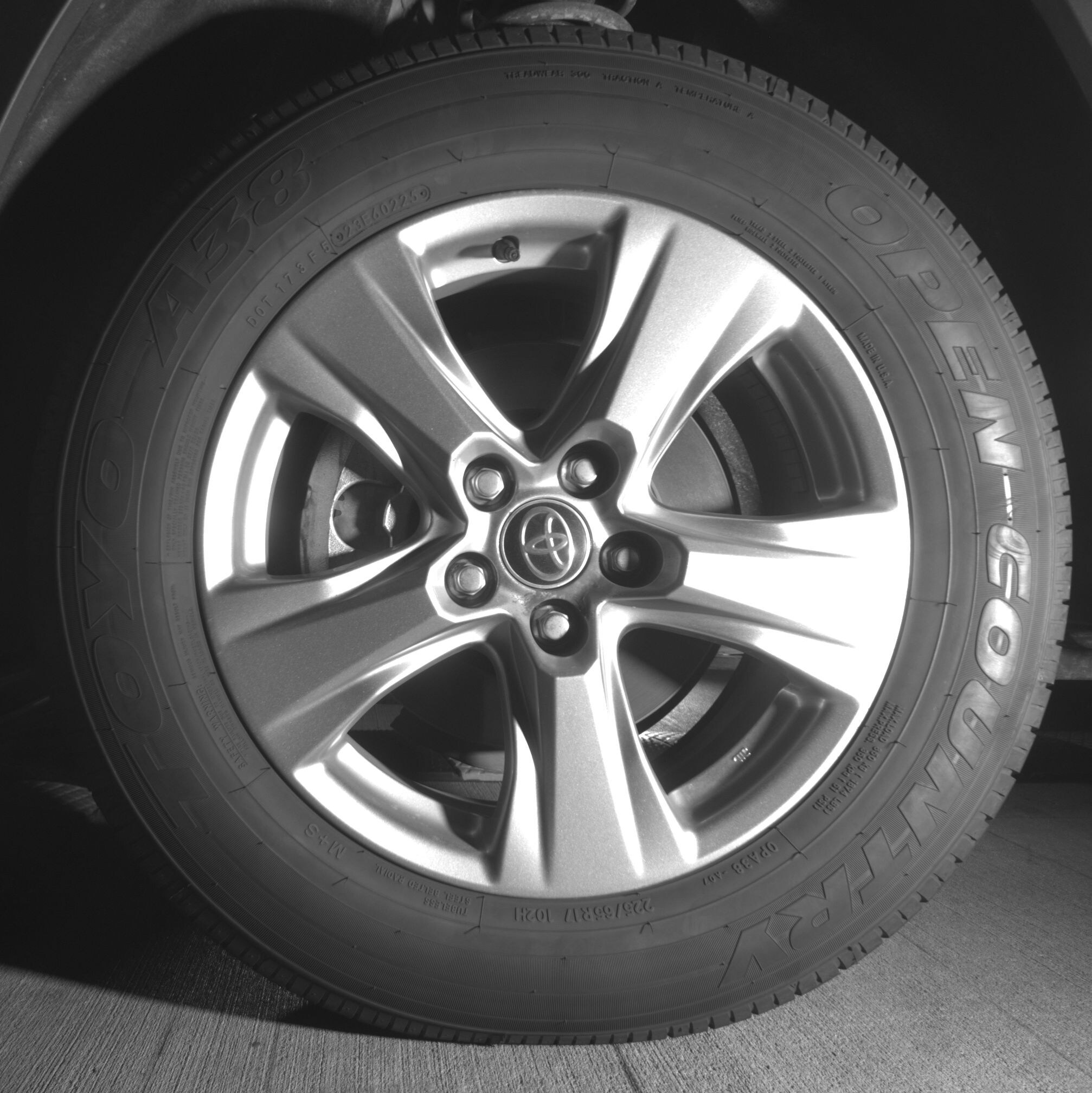 Thumbnail: 2025 Toyota RAV4 - 9