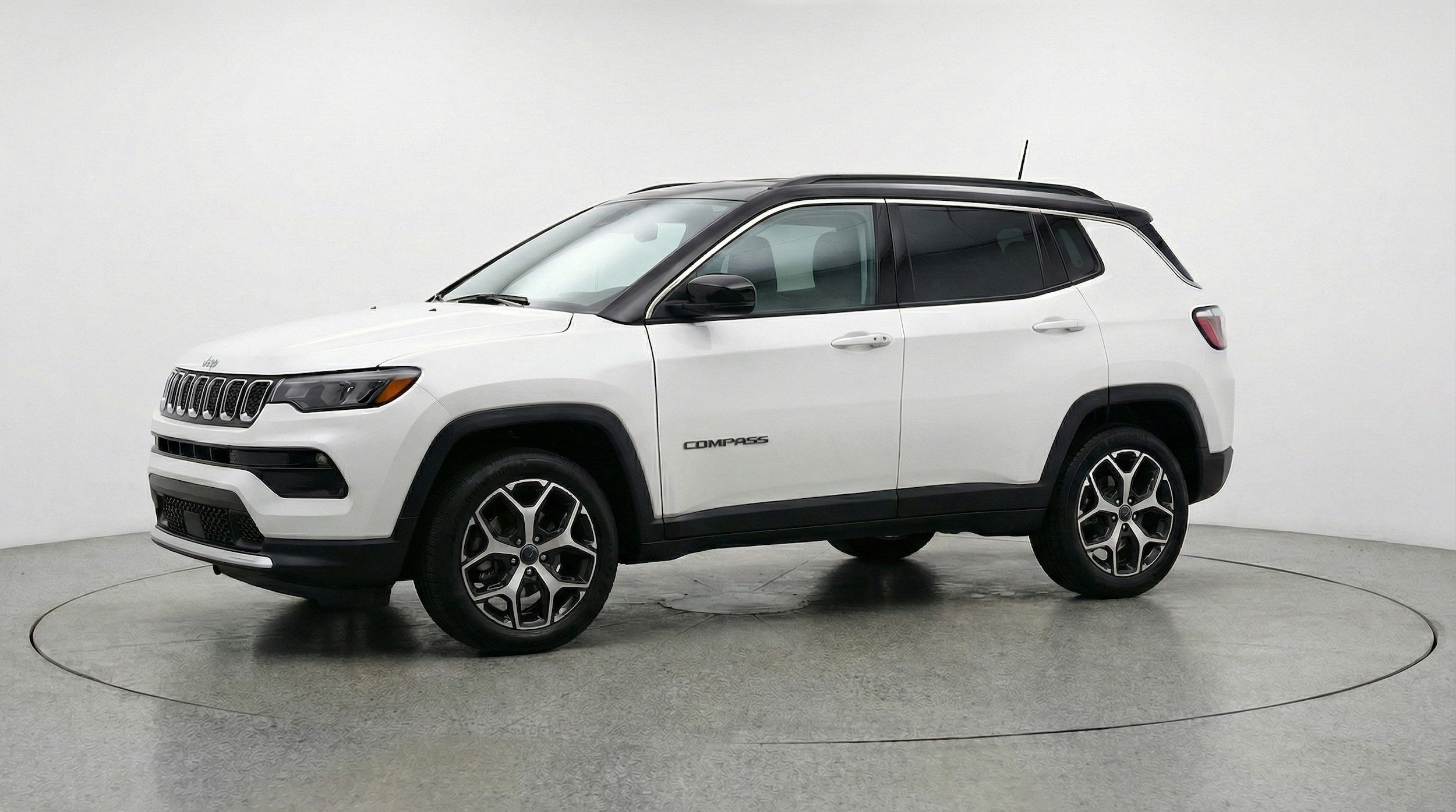 Thumbnail: 2025 Jeep Compass - 3