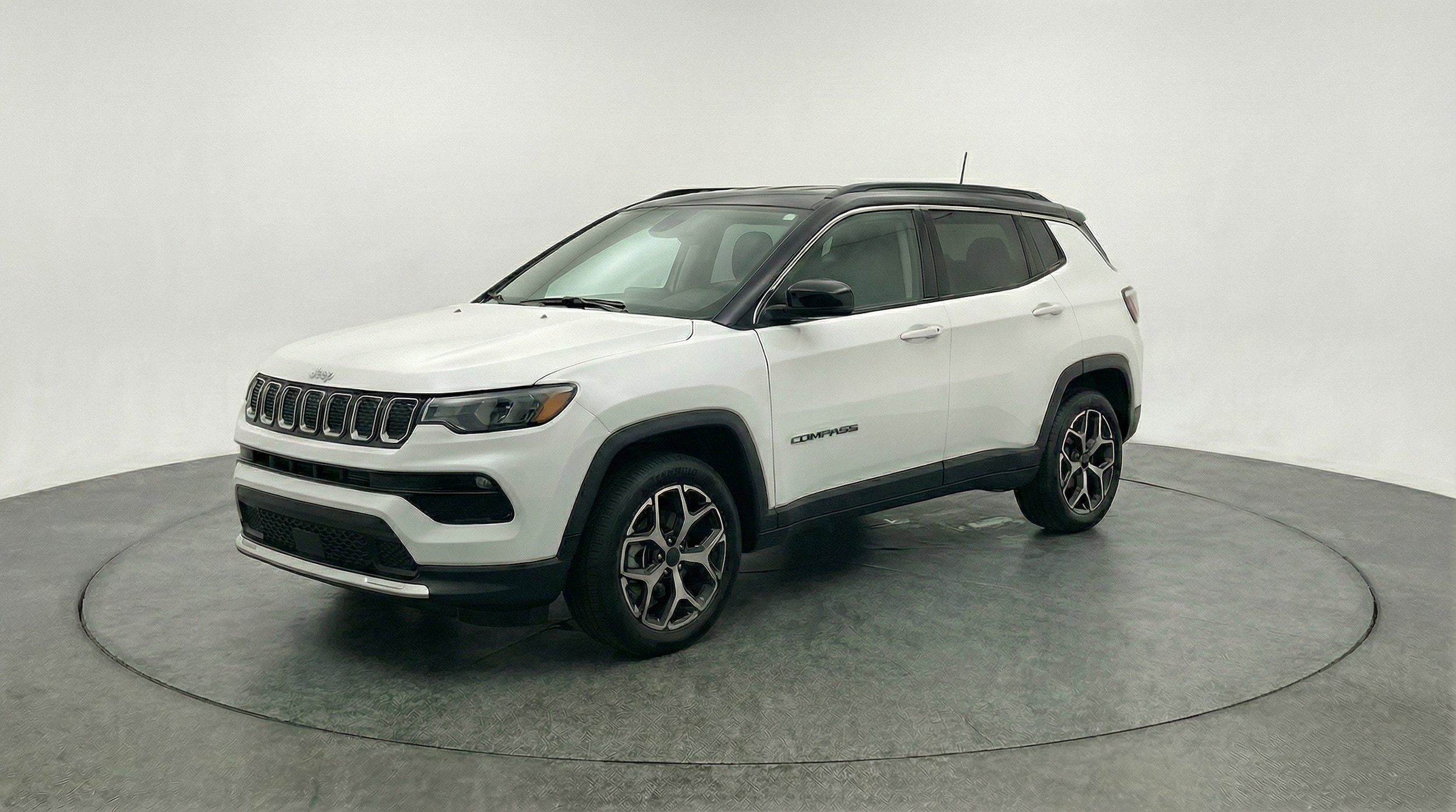 Thumbnail: 2025 Jeep Compass - 3