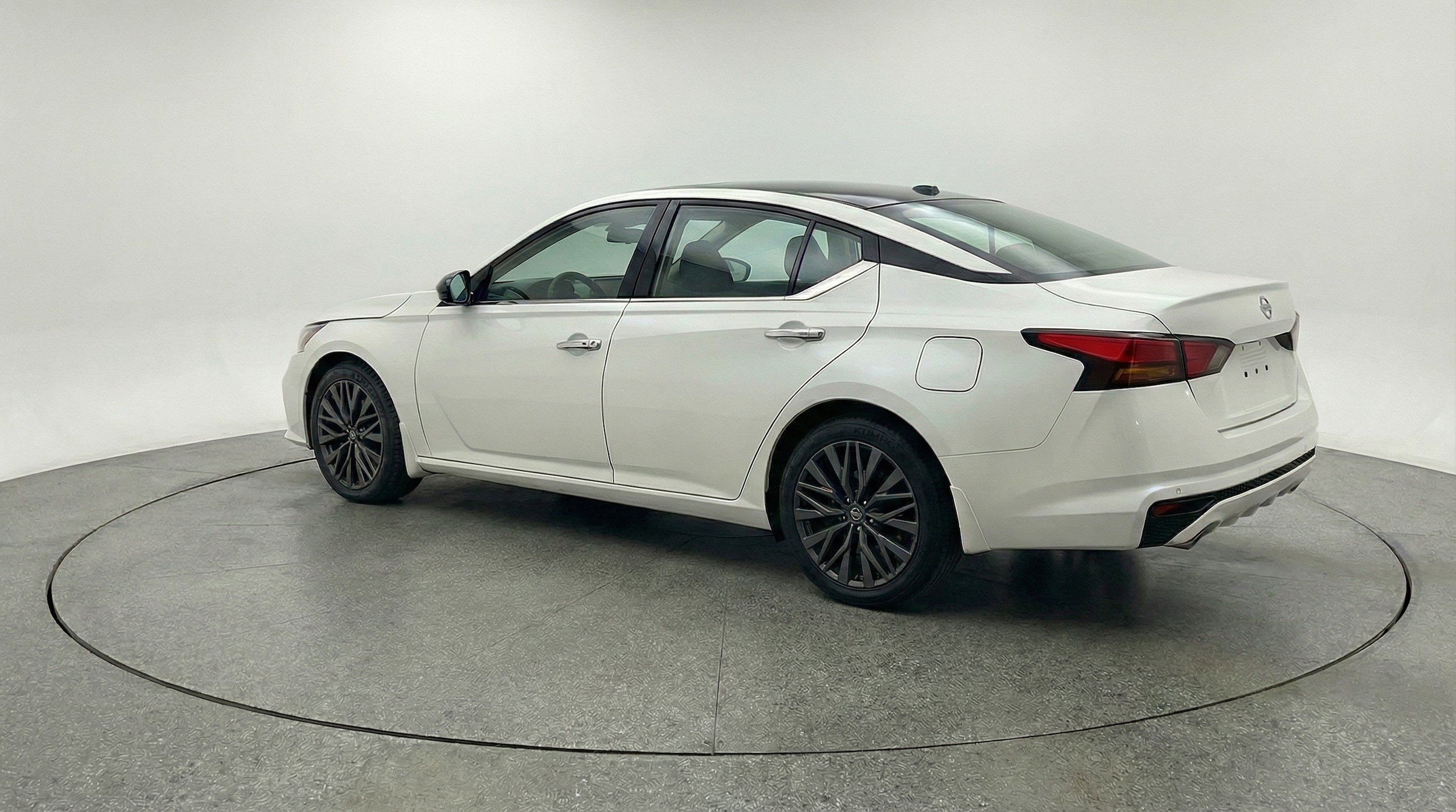 Thumbnail: 2025 Nissan Altima - 6