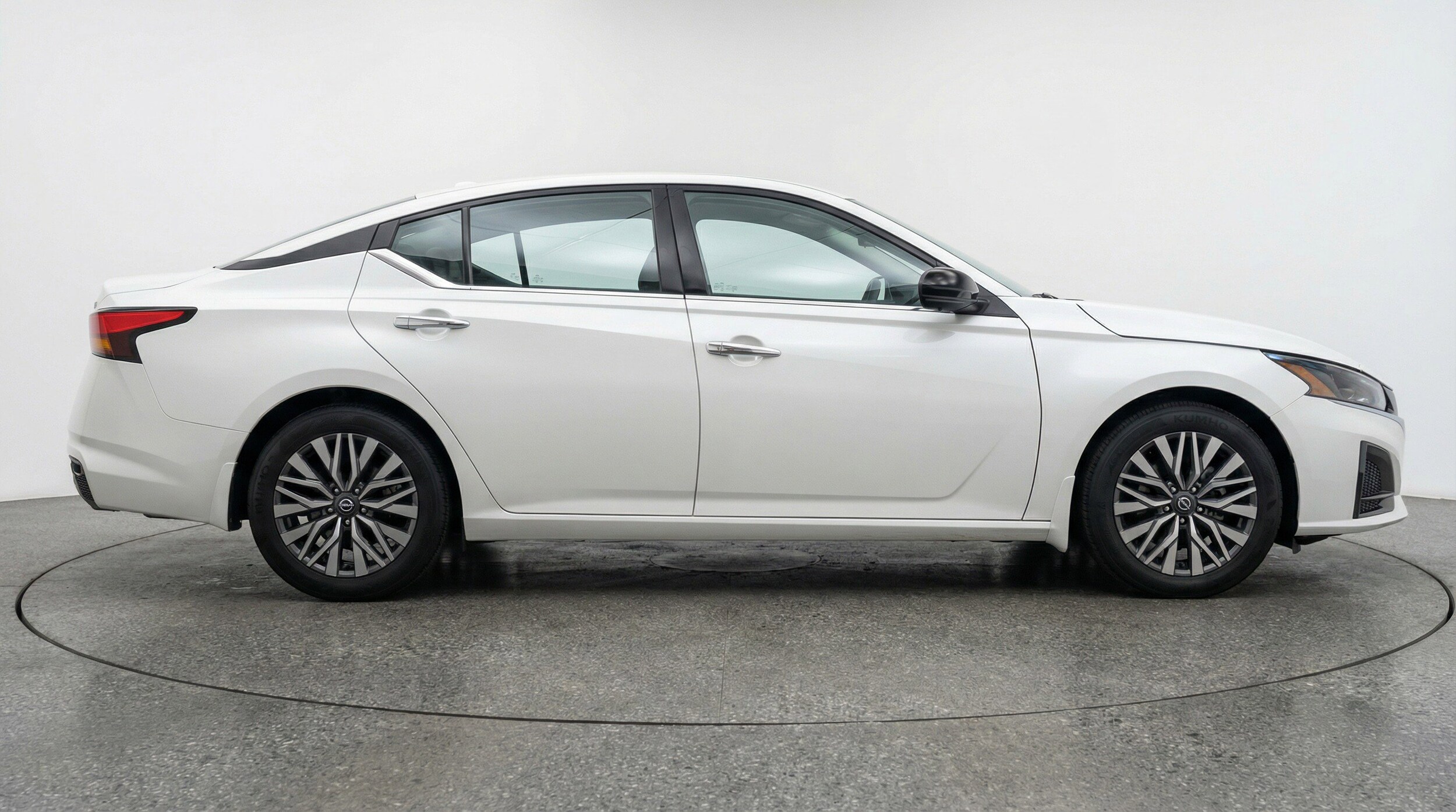 Thumbnail: 2025 Nissan Altima - 11