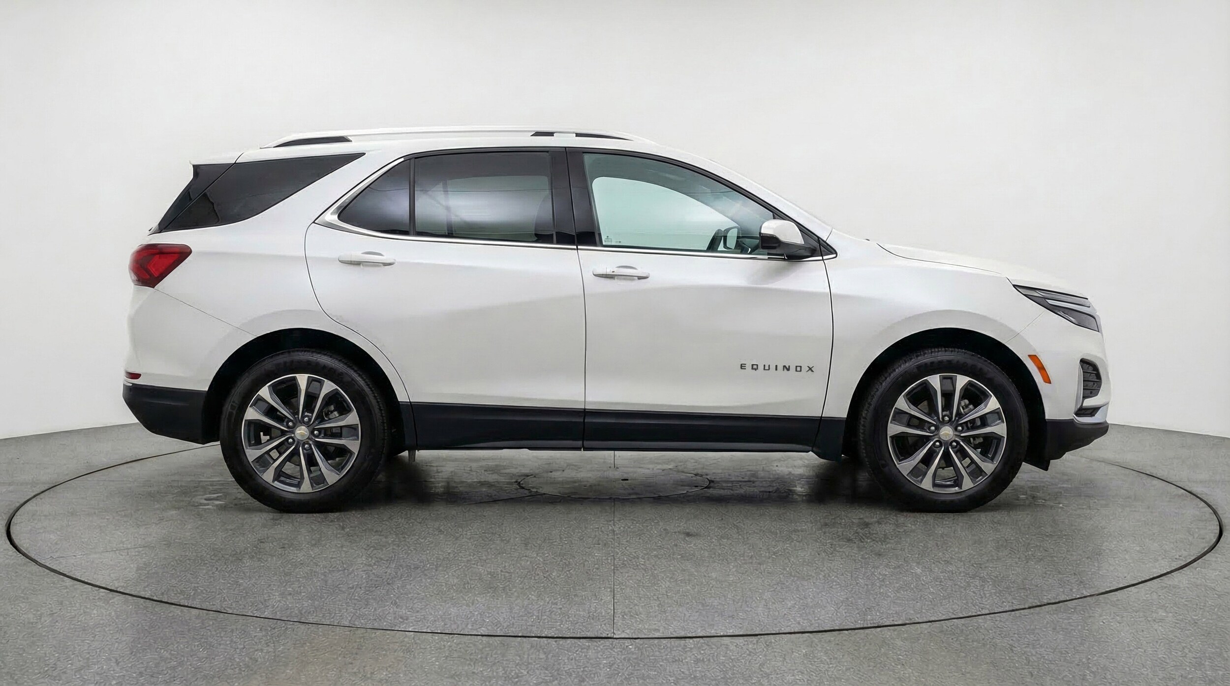 Thumbnail: 2025 Chevrolet Equinox - 11