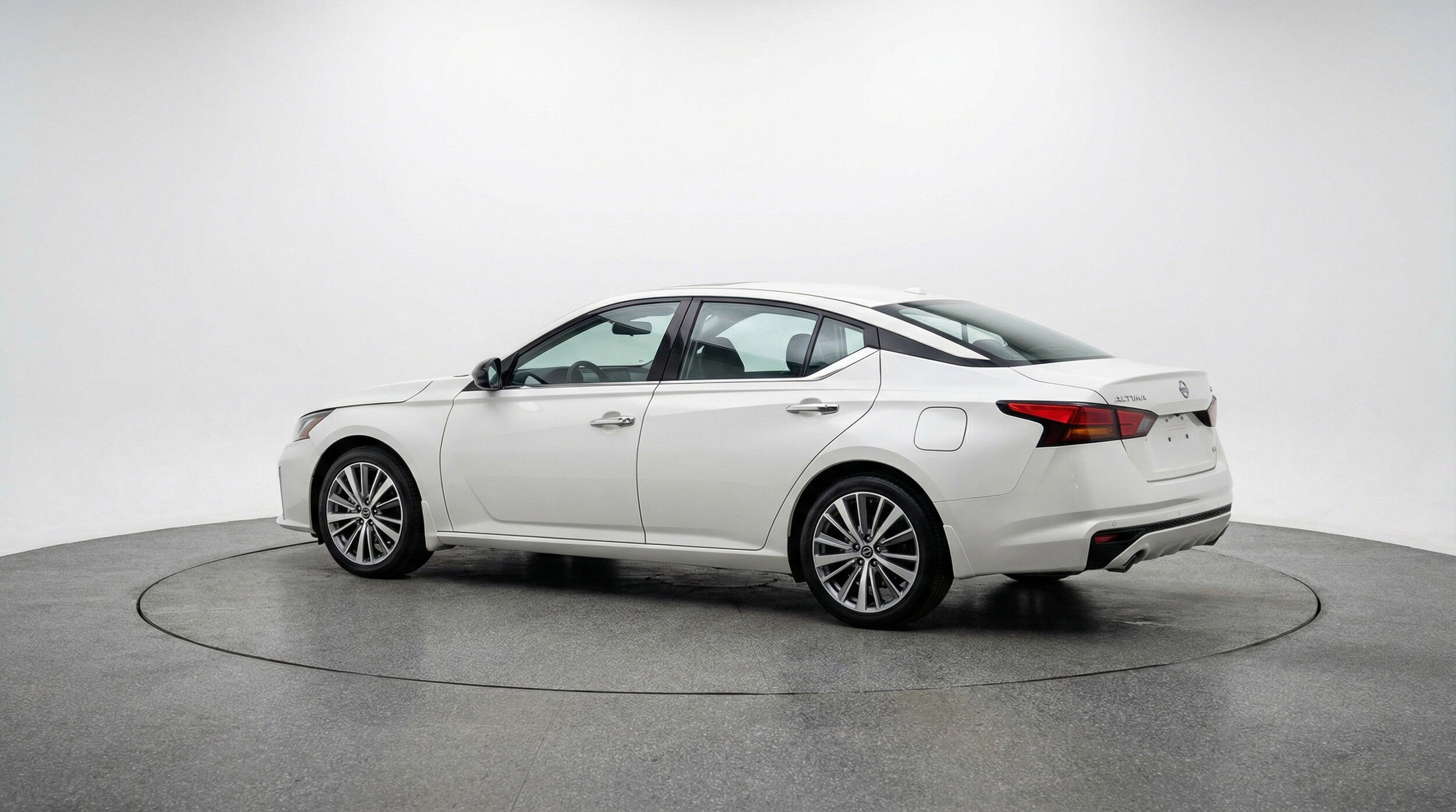 Thumbnail: 2025 Nissan Altima - 6