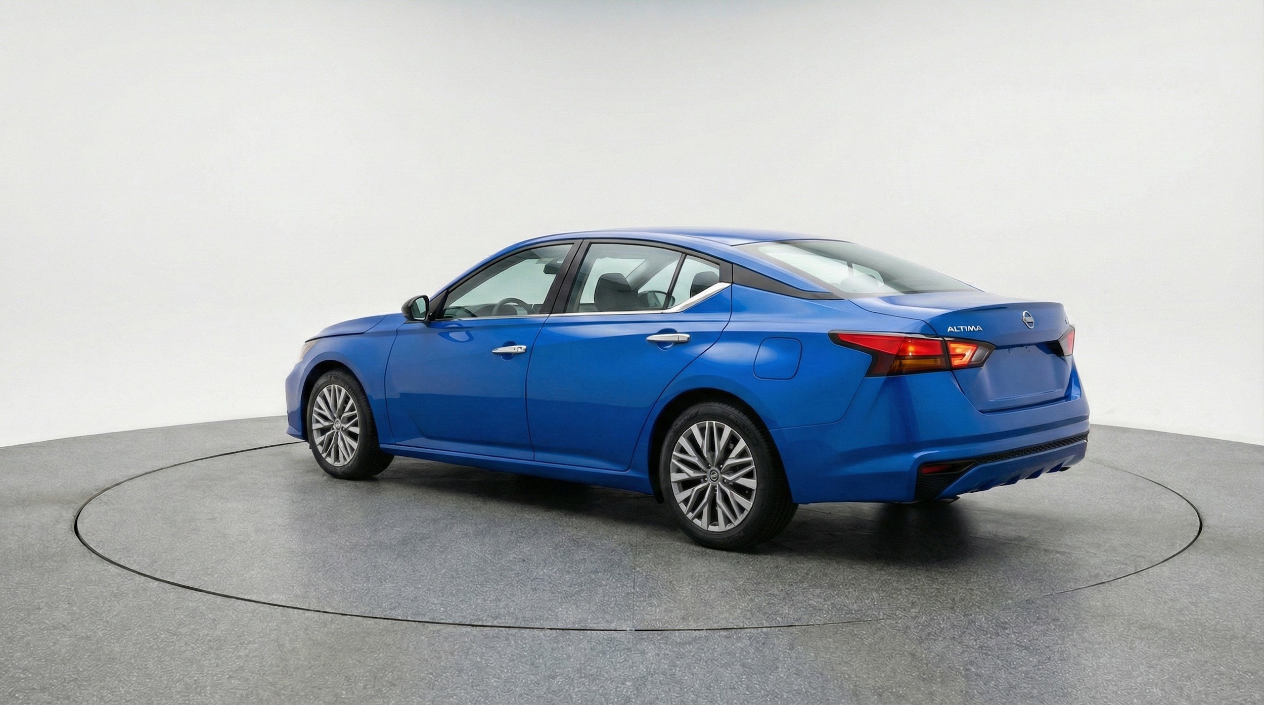 Thumbnail: 2025 Nissan Altima - 6