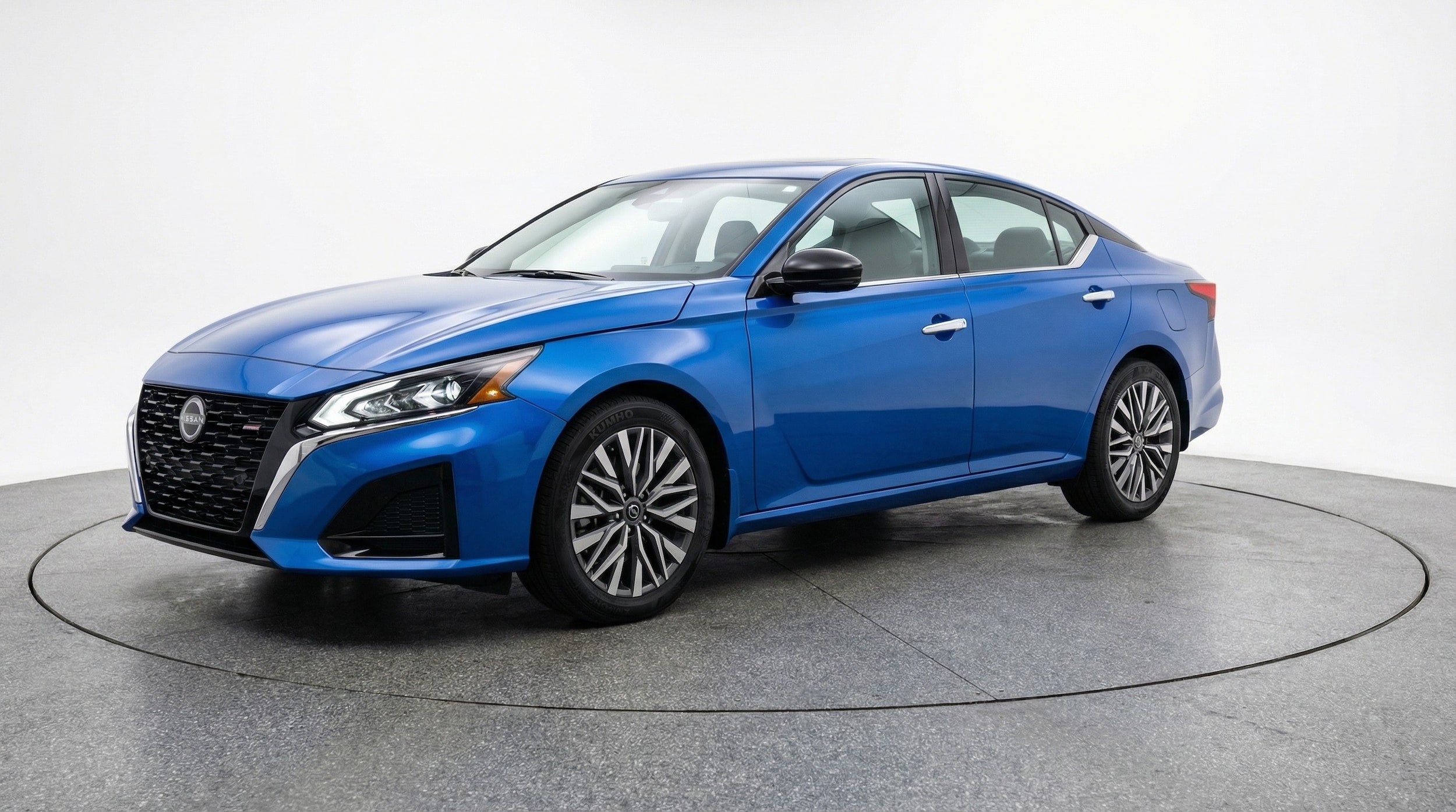 Thumbnail: 2025 Nissan Altima - 3