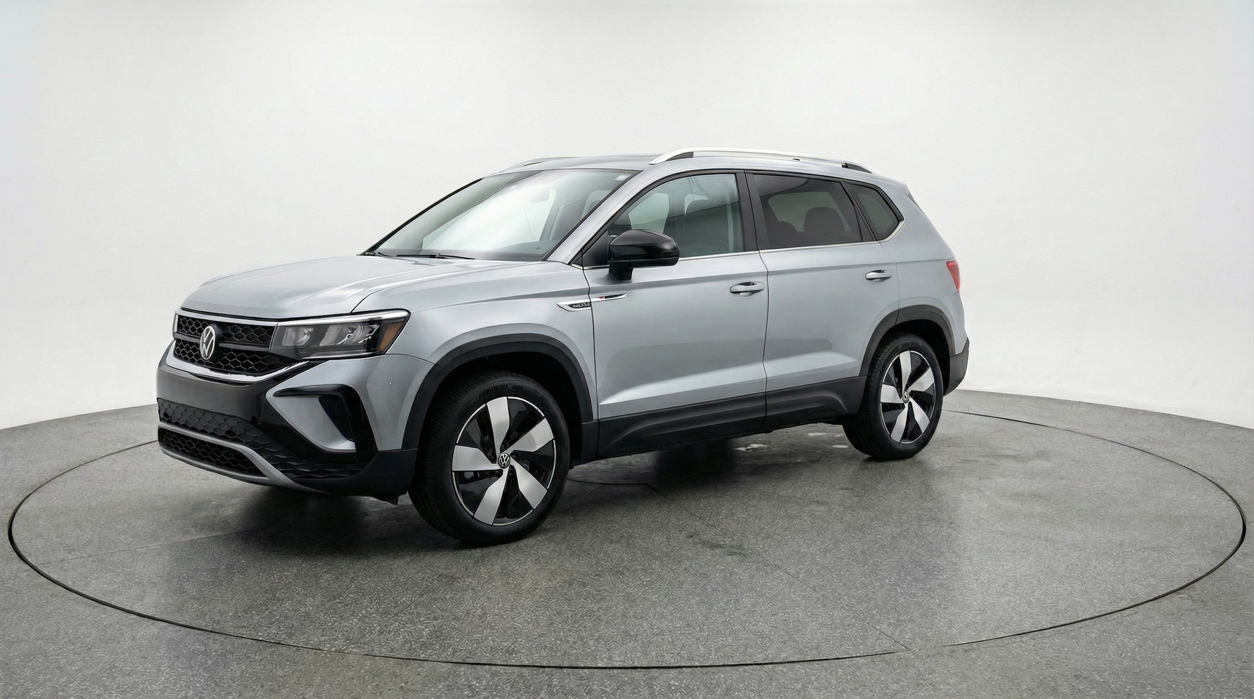 Thumbnail: 2025 Volkswagen Taos - 3