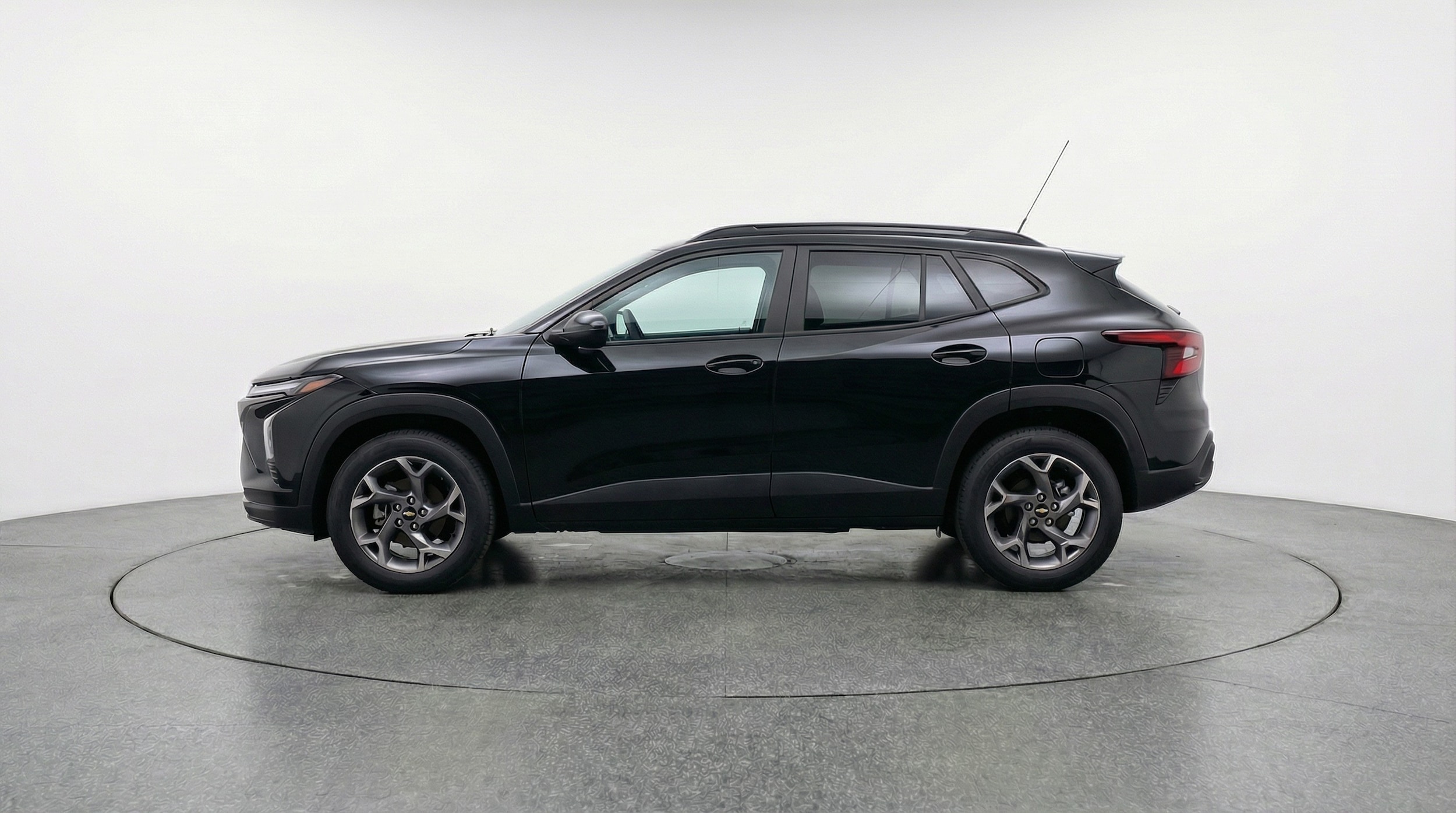 Thumbnail: 2025 Chevrolet Trax - 4