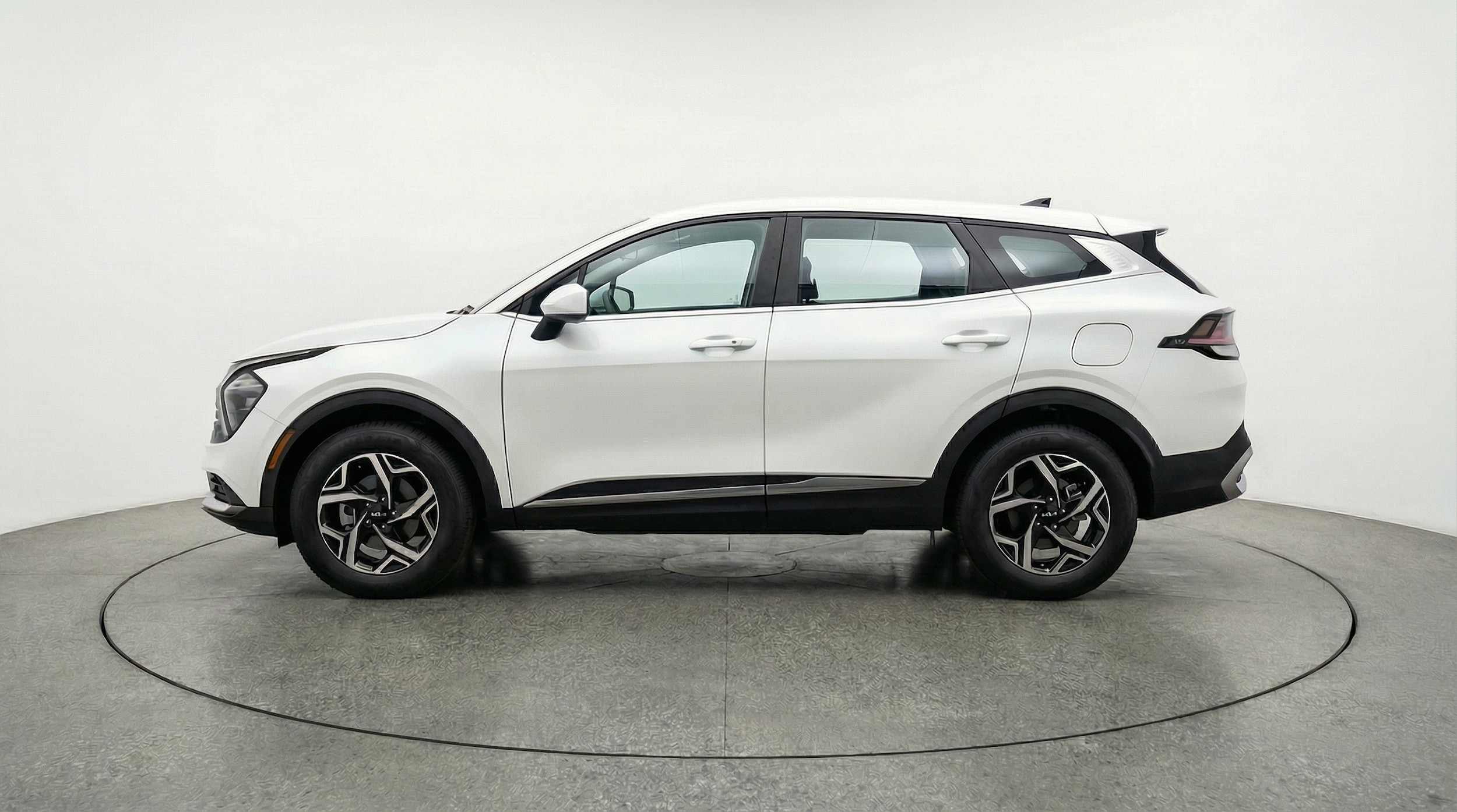 Thumbnail: 2025 Kia Sportage - 4