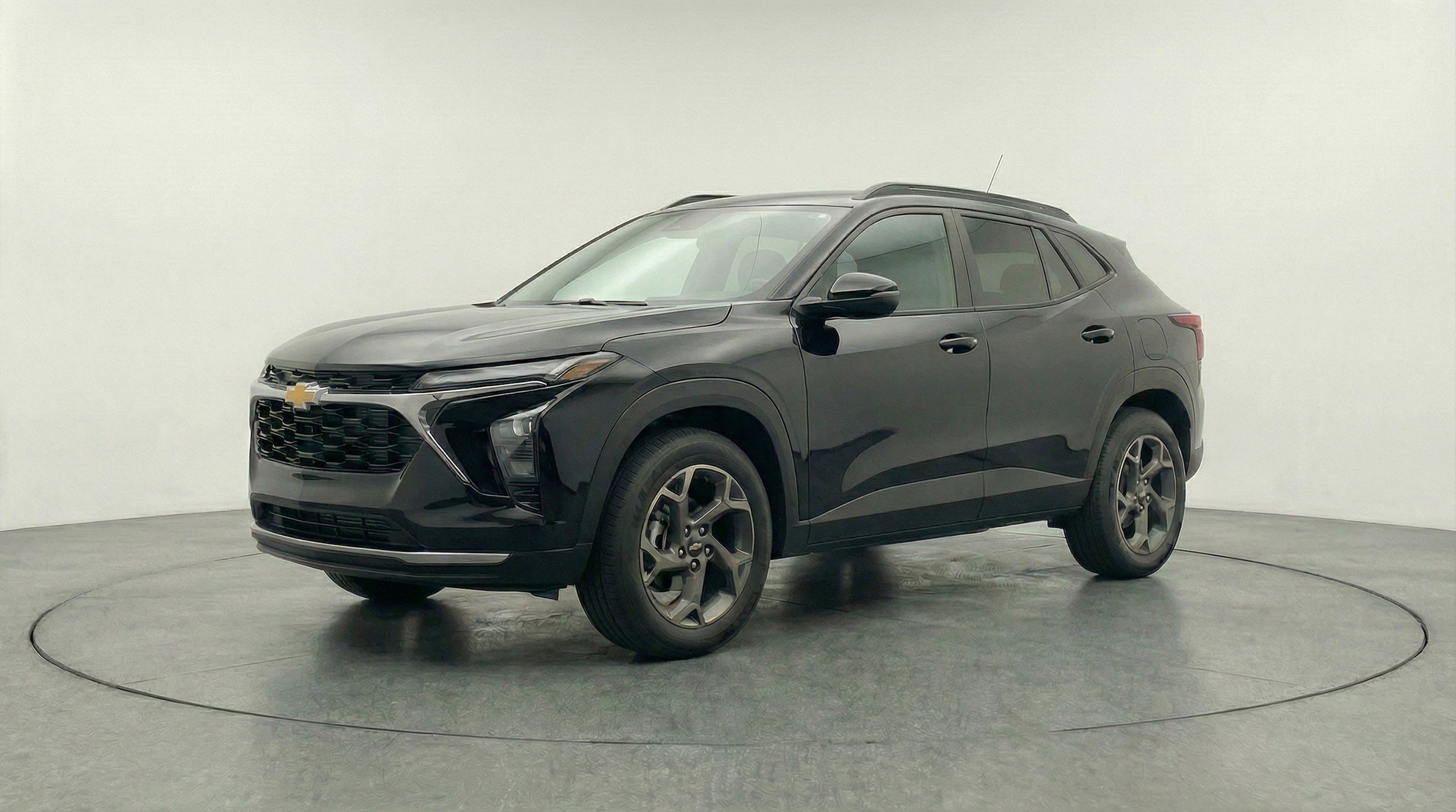 Thumbnail: 2025 Chevrolet Trax - 3