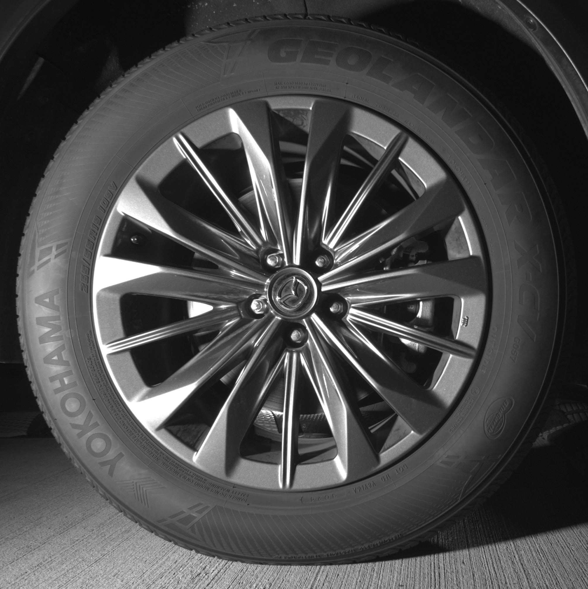 Thumbnail: 2025 Mazda CX-70 - 12