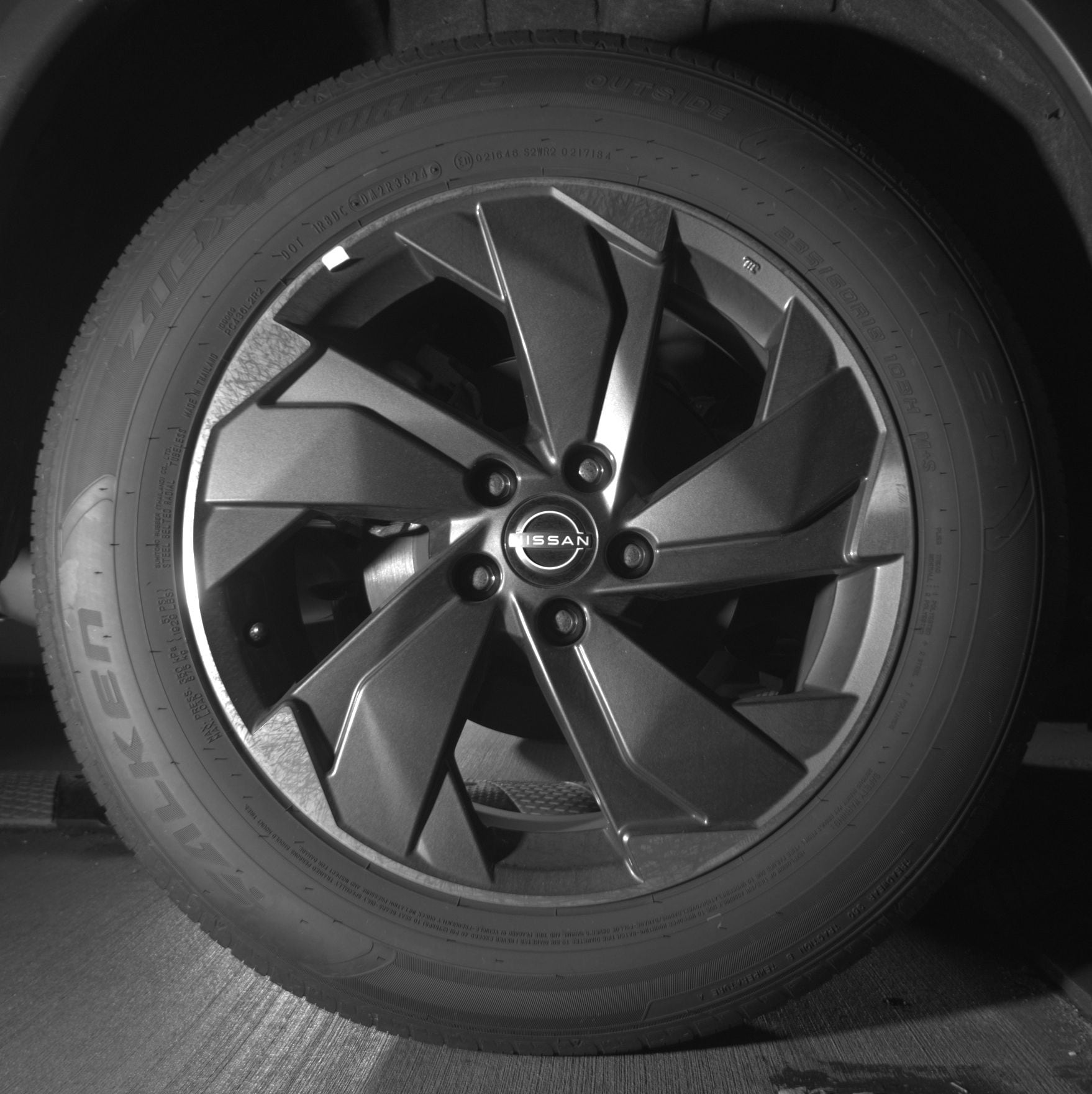 Thumbnail: 2025 Nissan Rogue - 12