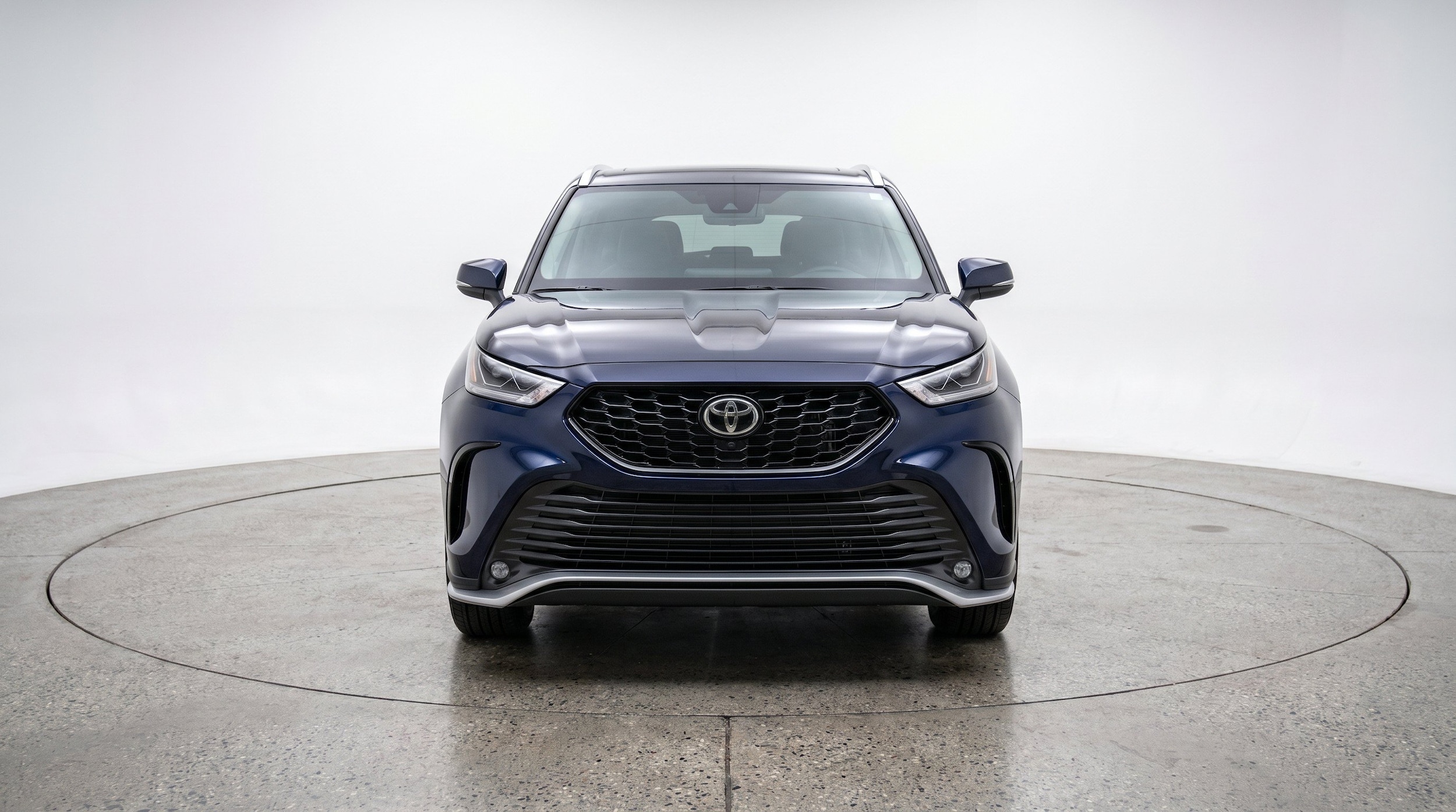 Thumbnail: 2025 Toyota Highlander - 2