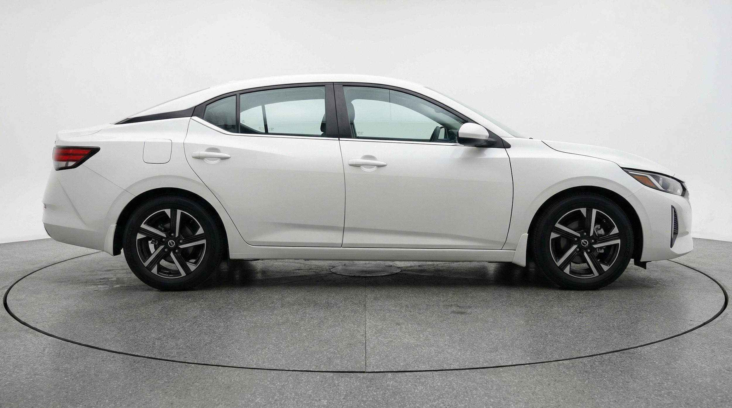 Thumbnail: 2025 Nissan Sentra - 11