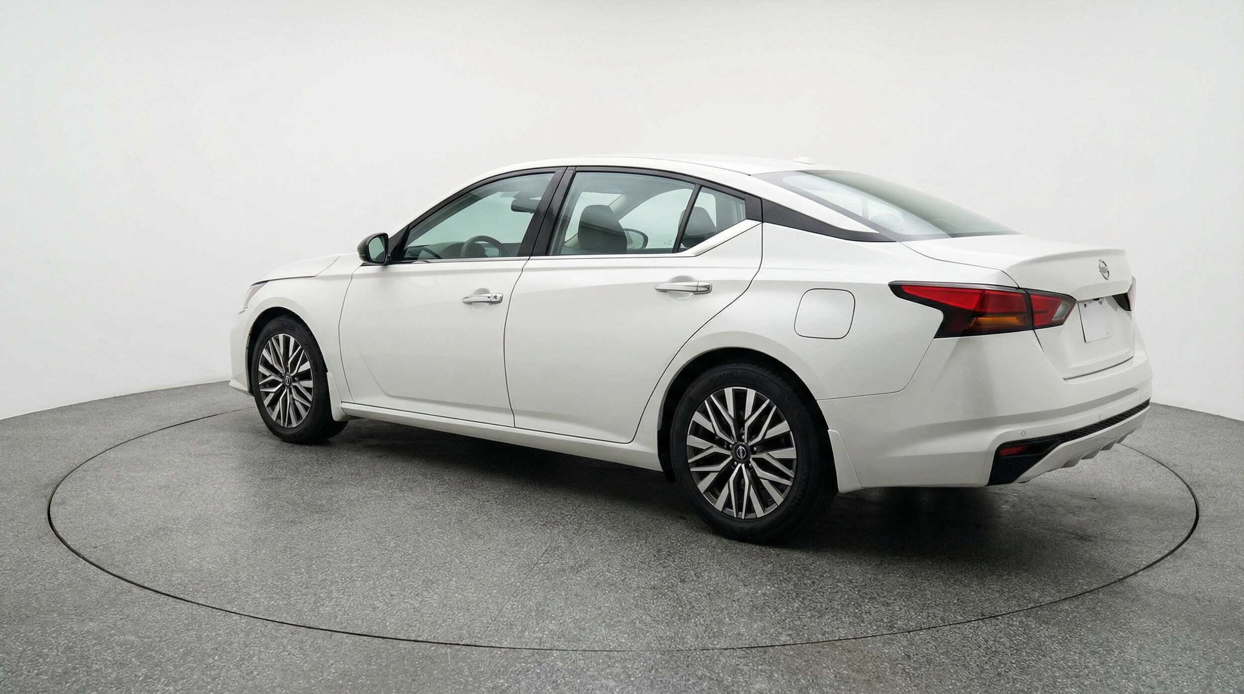 Thumbnail: 2025 Nissan Altima - 6