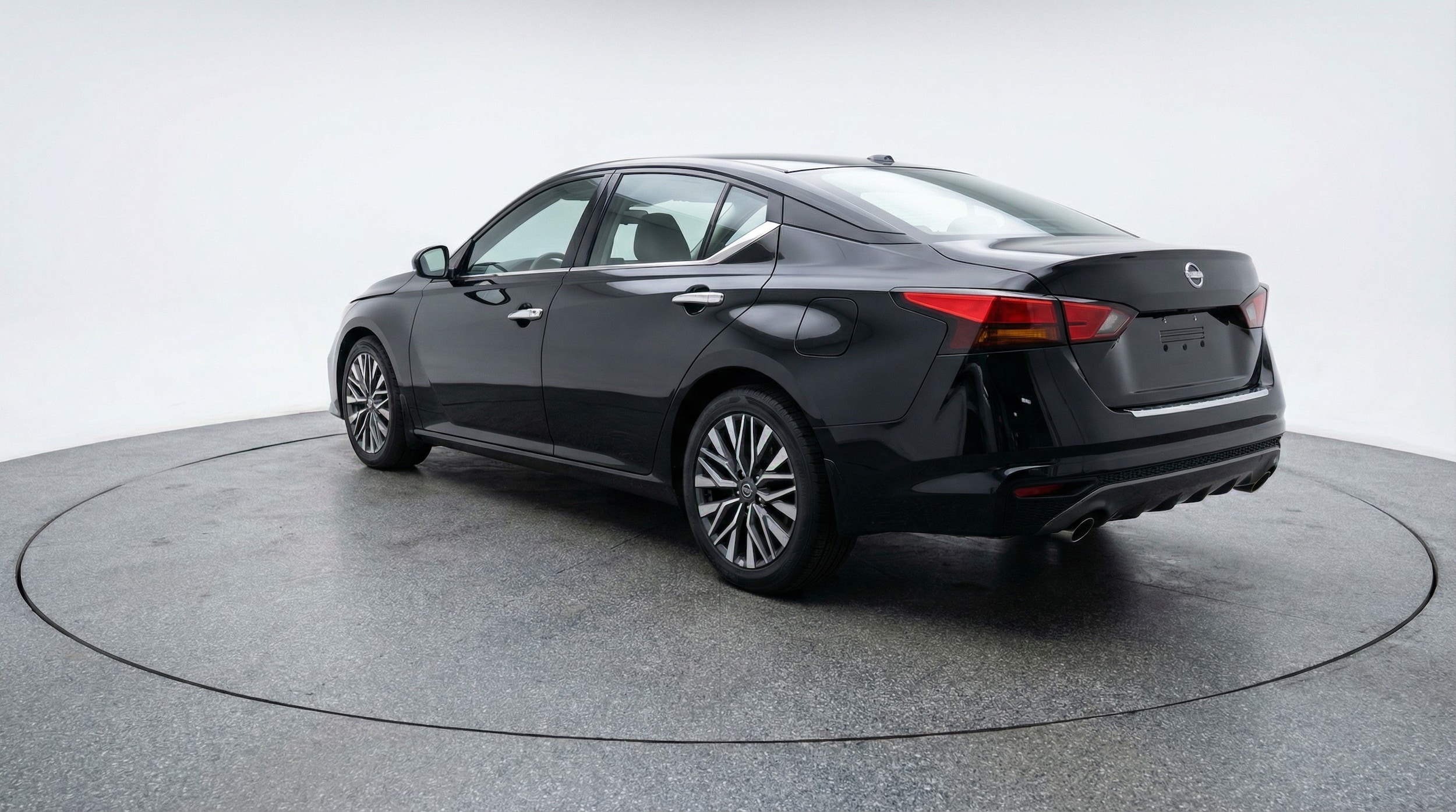 Thumbnail: 2025 Nissan Altima - 5