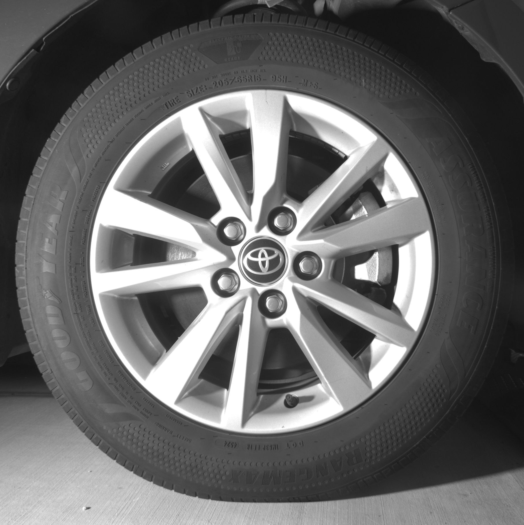 Thumbnail: 2025 Toyota Camry - 10