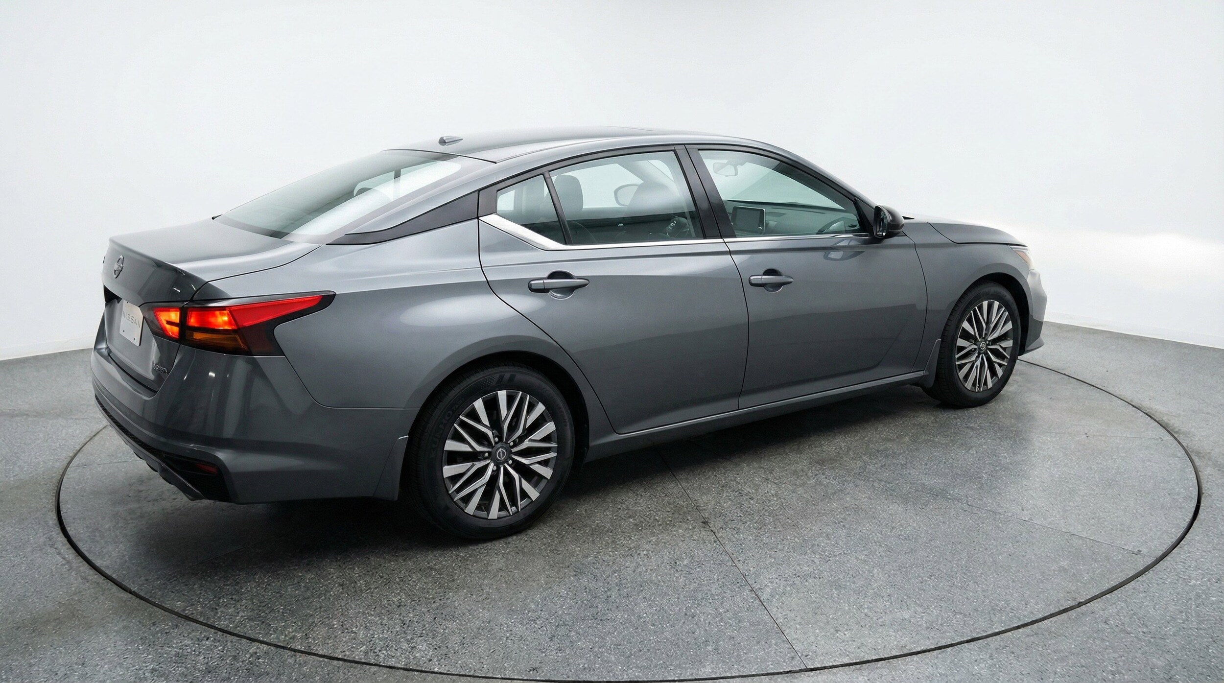 Thumbnail: 2025 Nissan Altima - 9