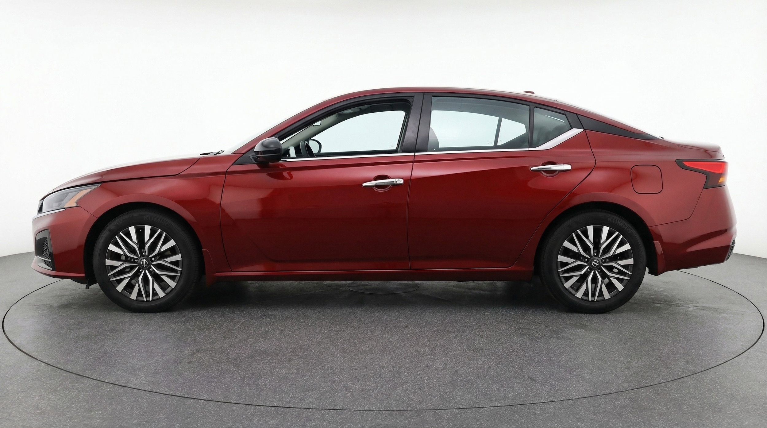 Thumbnail: 2025 Nissan Altima - 5